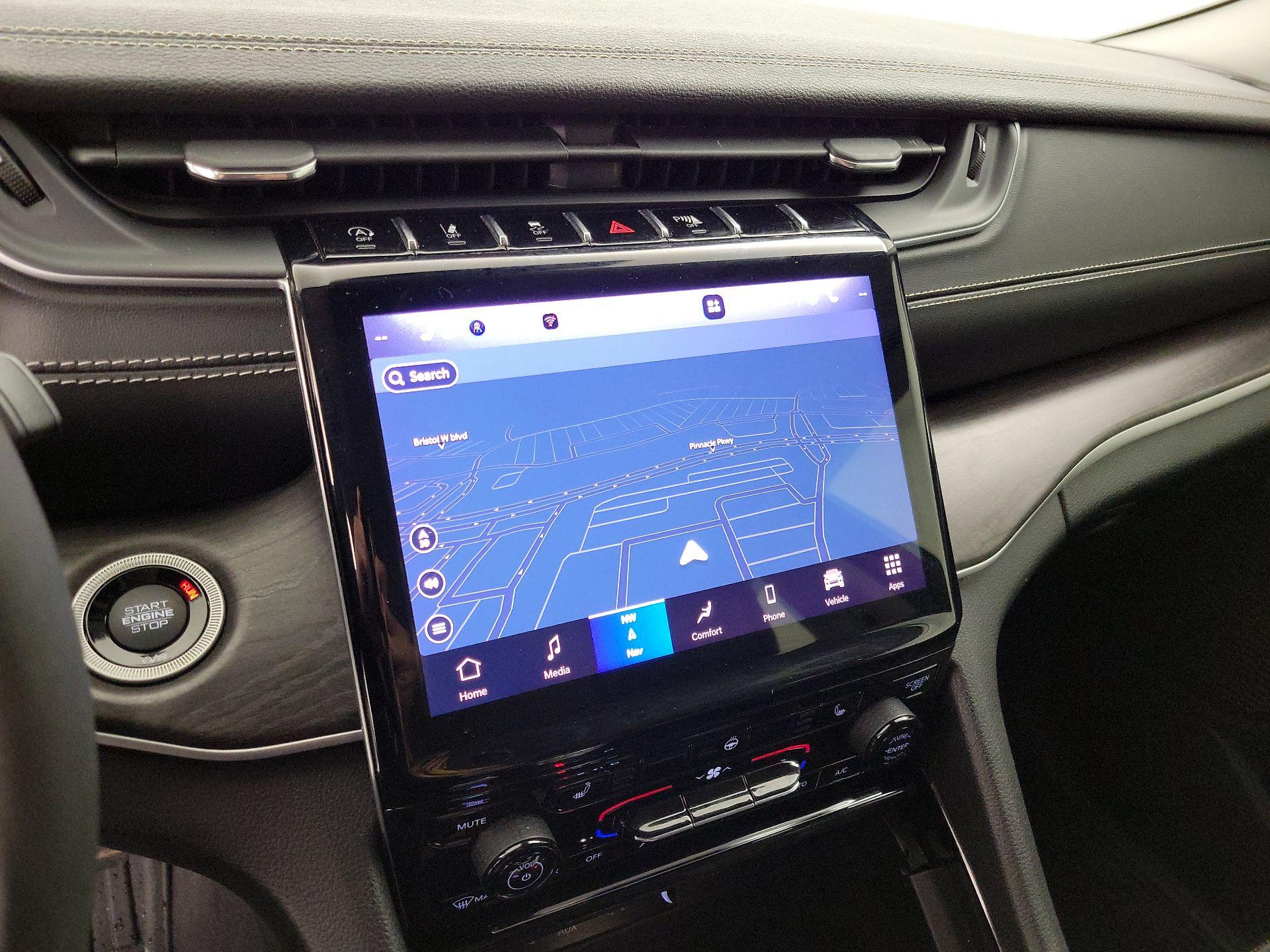 Thumbnail: 2023 Jeep Grand Cherokee - 14