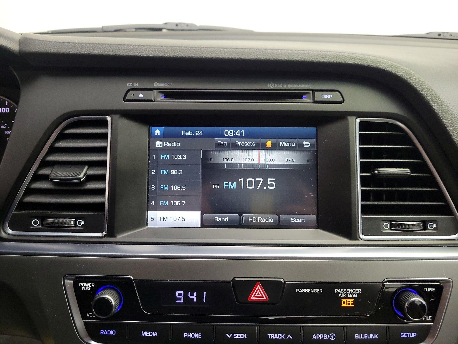 Thumbnail: 2016 Hyundai Sonata - 15