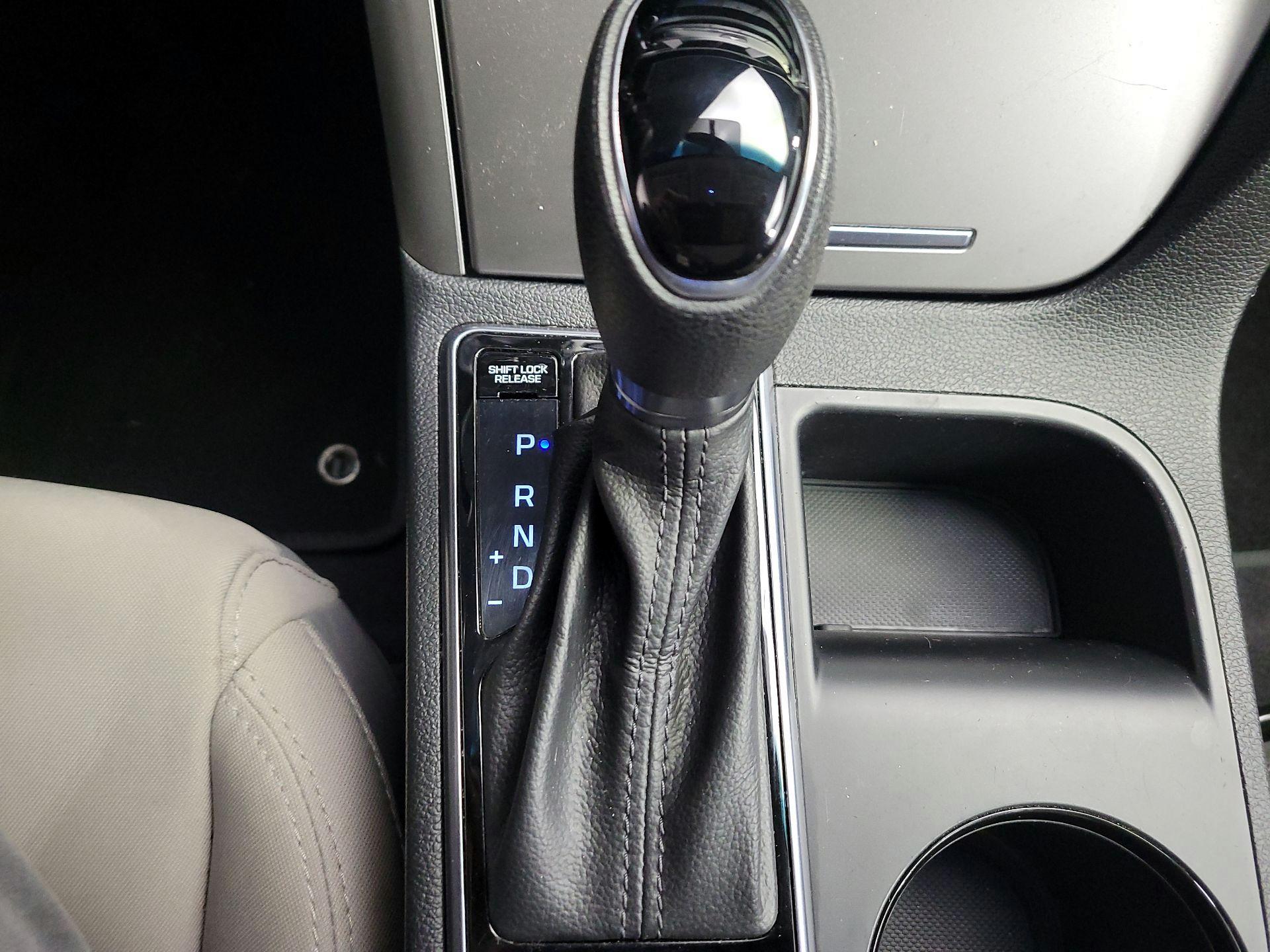 Thumbnail: 2016 Hyundai Sonata - 17