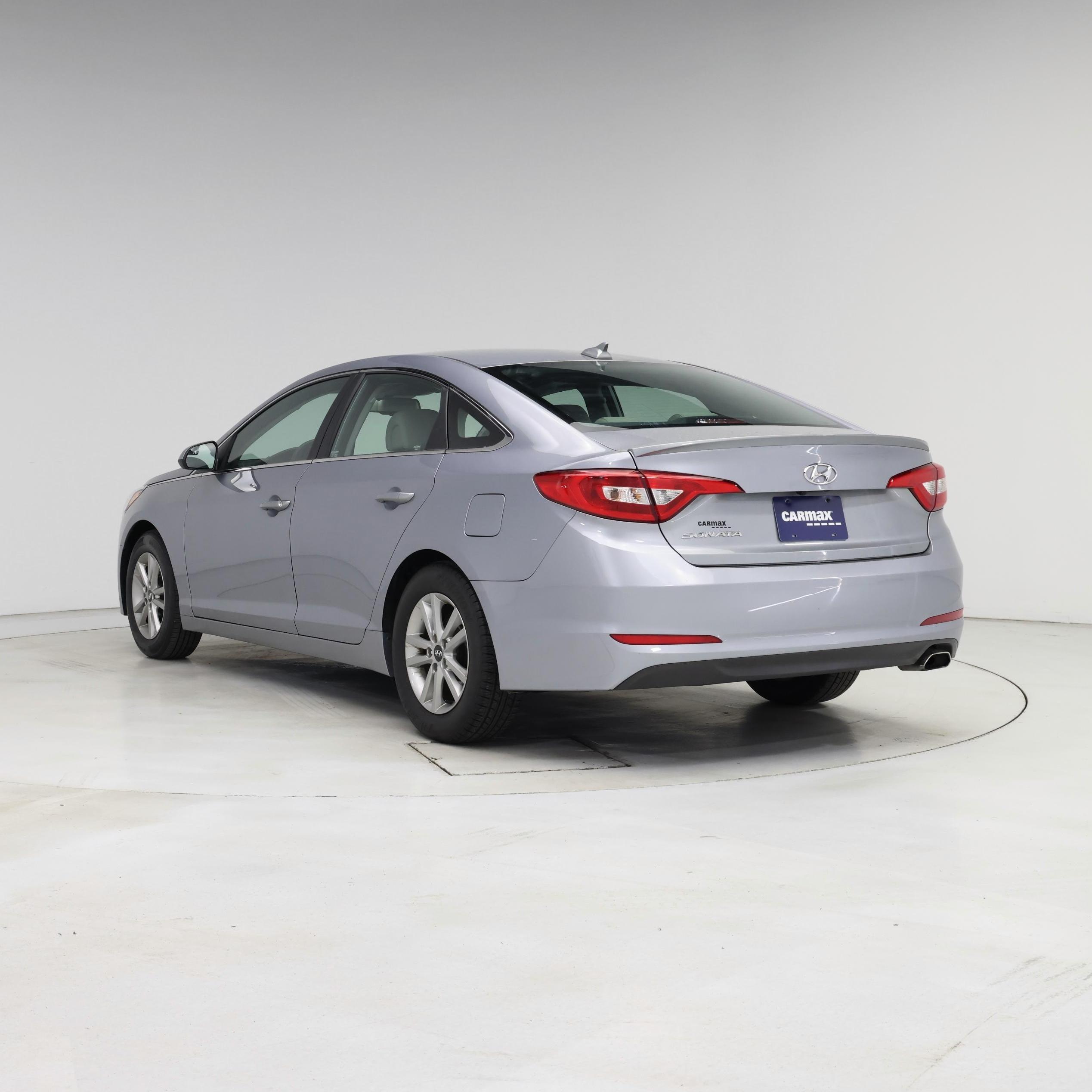 Thumbnail: 2016 Hyundai Sonata - 2