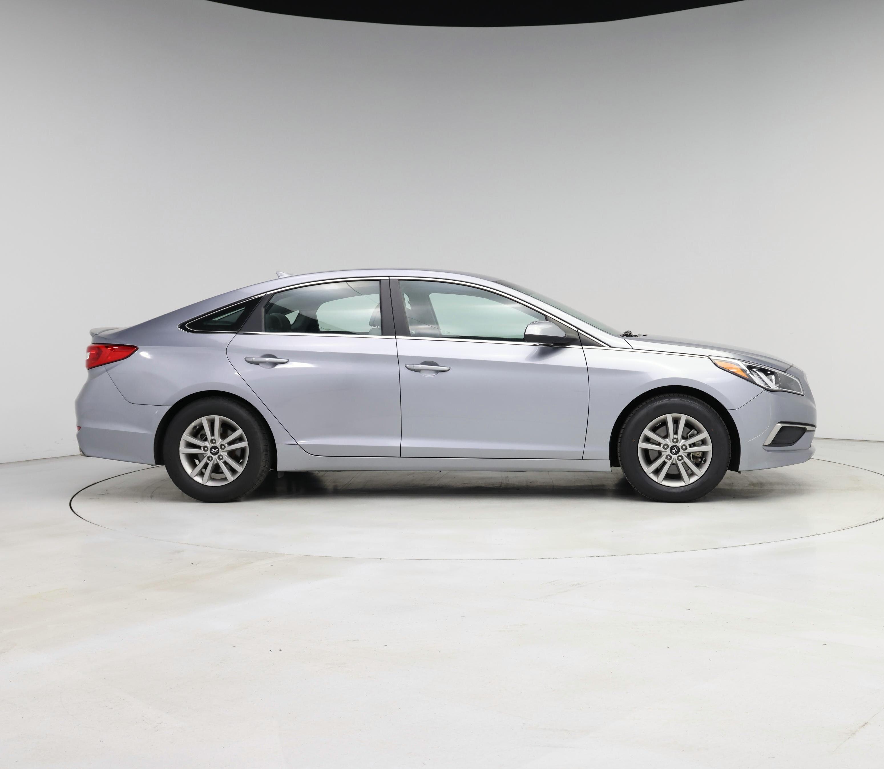 Thumbnail: 2016 Hyundai Sonata - 7