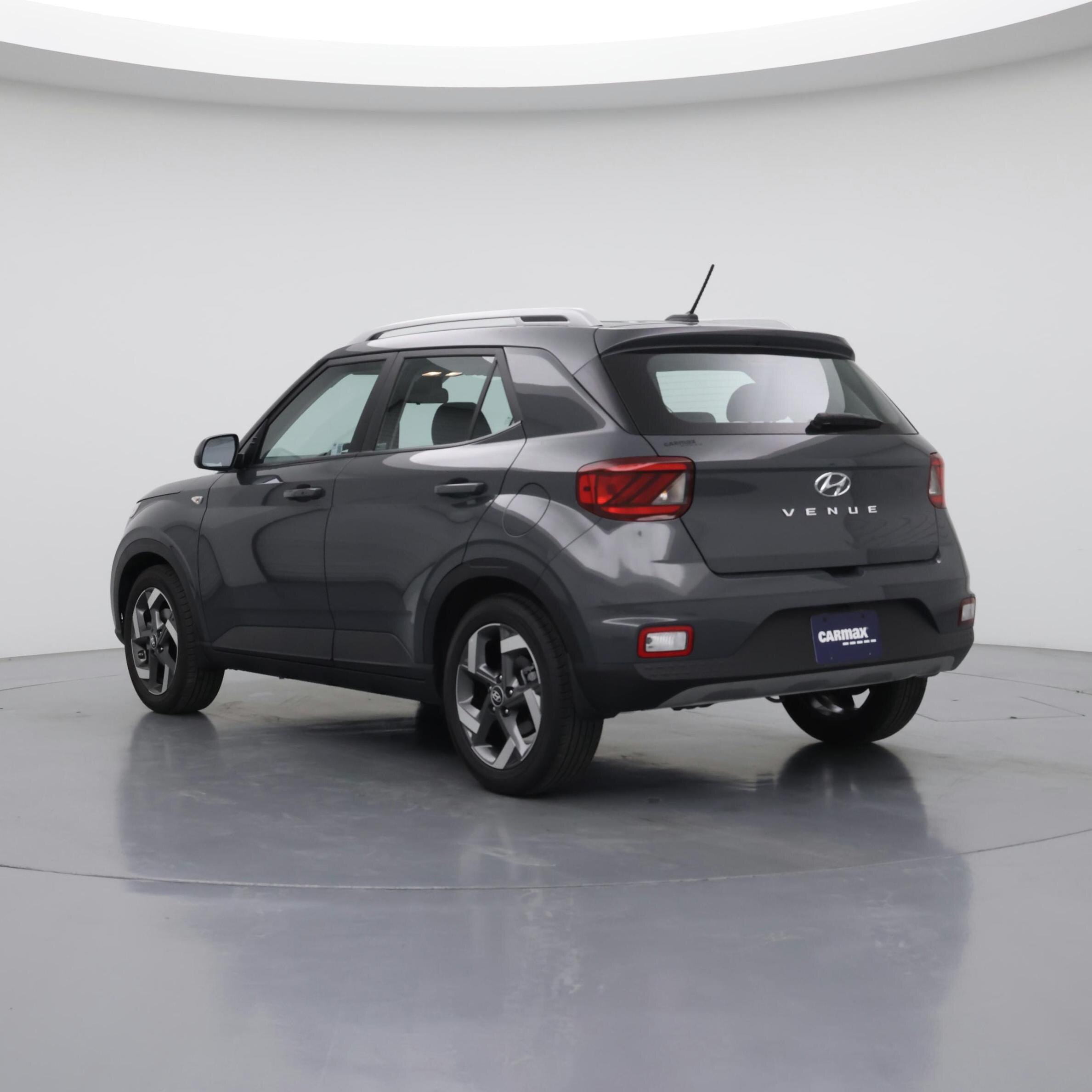 Thumbnail: 2025 Hyundai Venue - 2