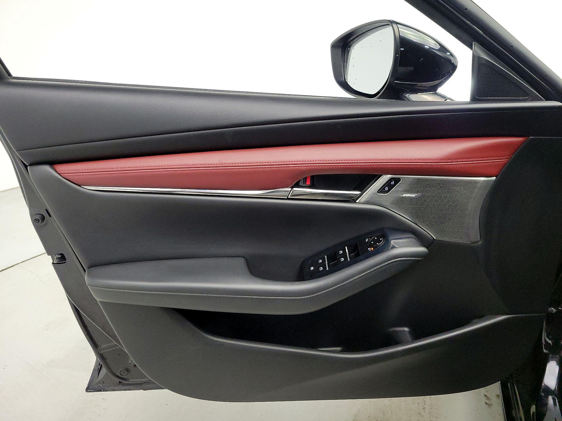 Thumbnail: 2019 Mazda Mazda3 - 12