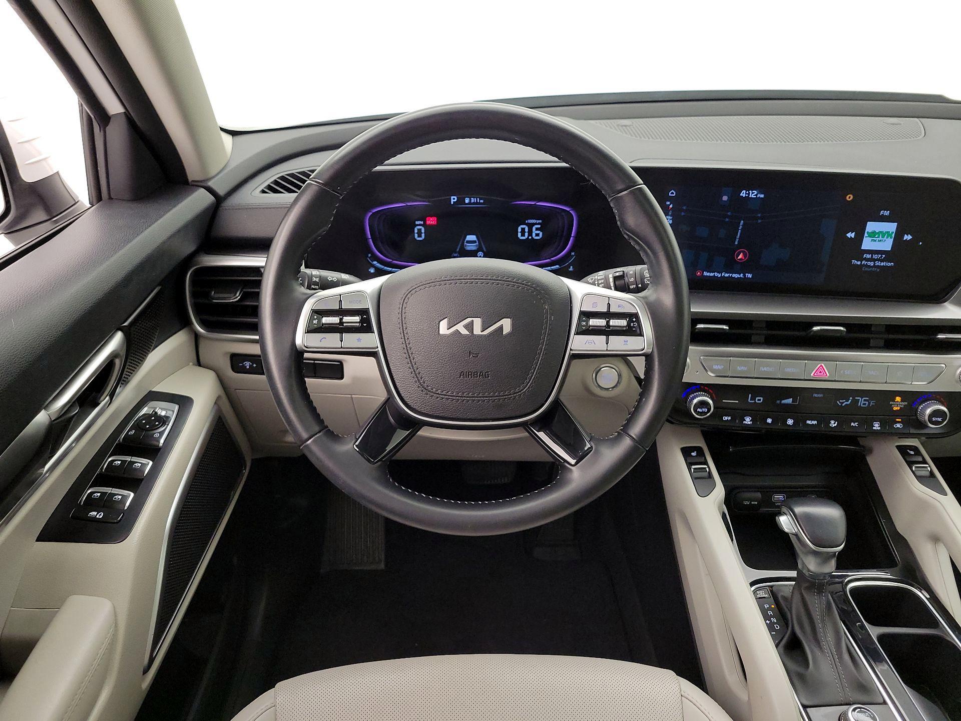 Thumbnail: 2023 Kia Telluride - 10