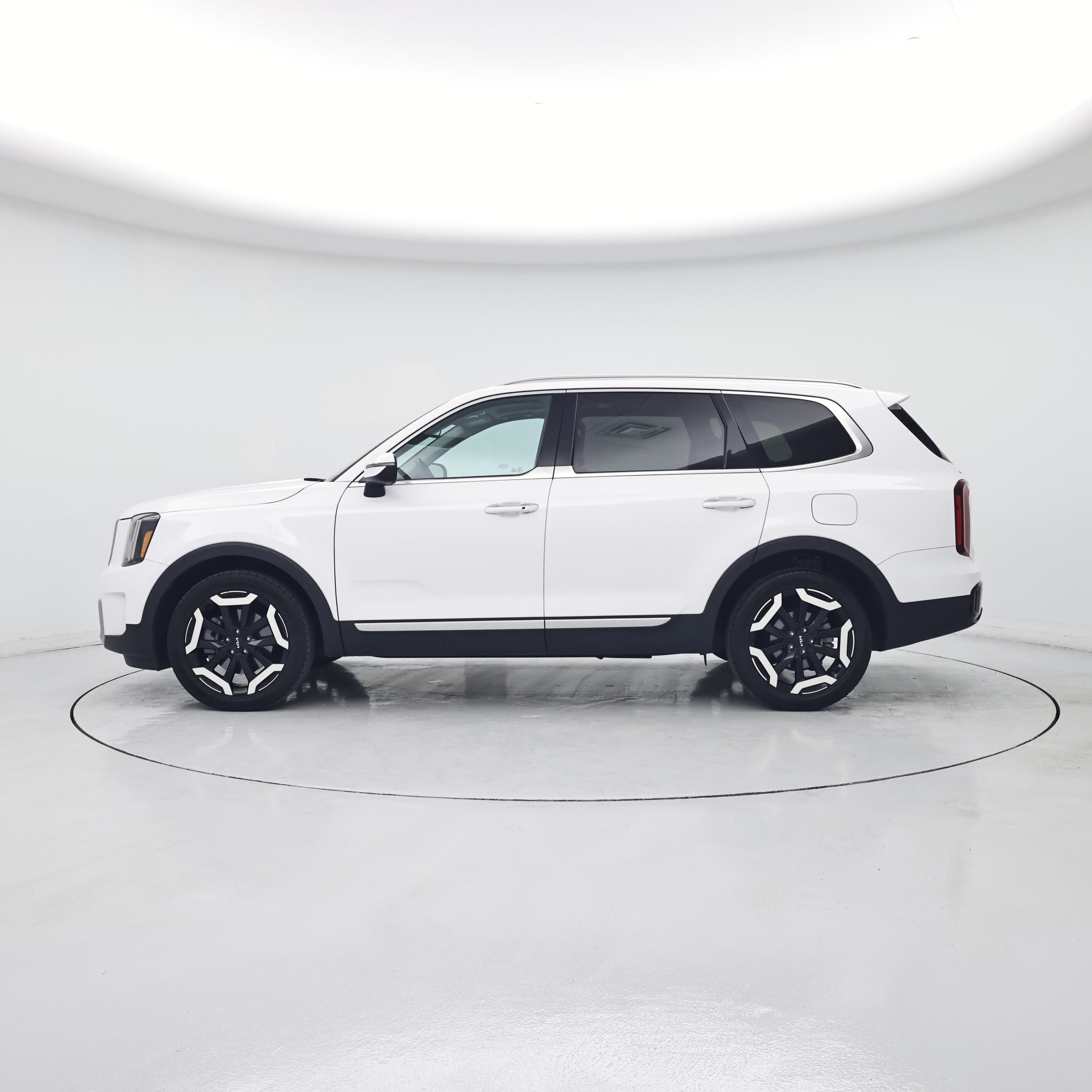 Thumbnail: 2023 Kia Telluride - 3