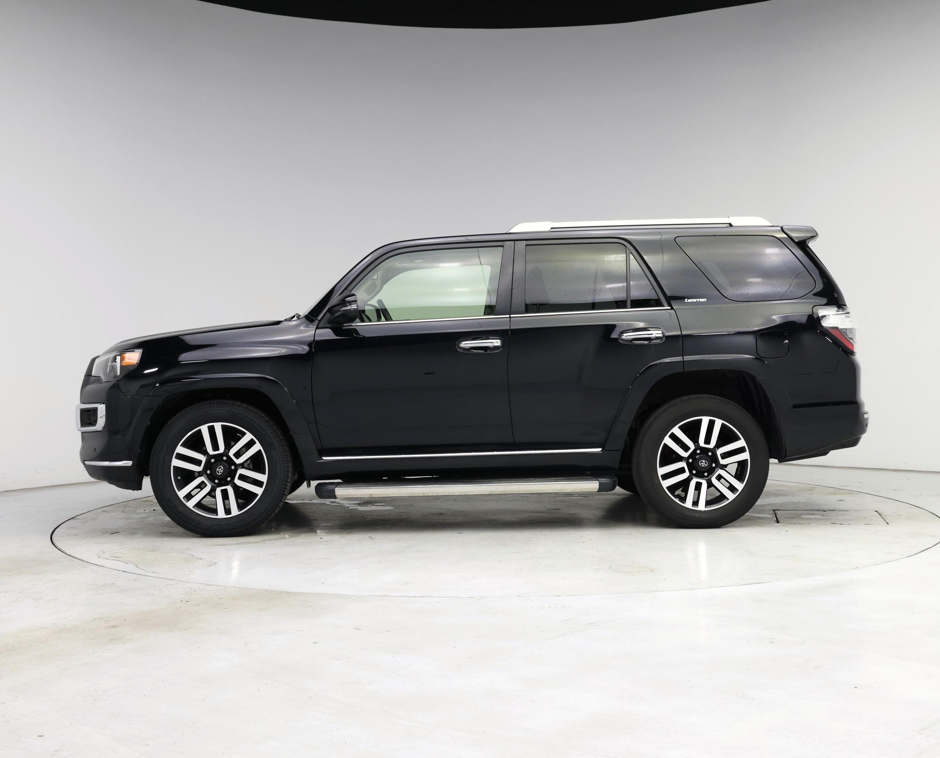 Thumbnail: 2021 Toyota 4Runner - 3