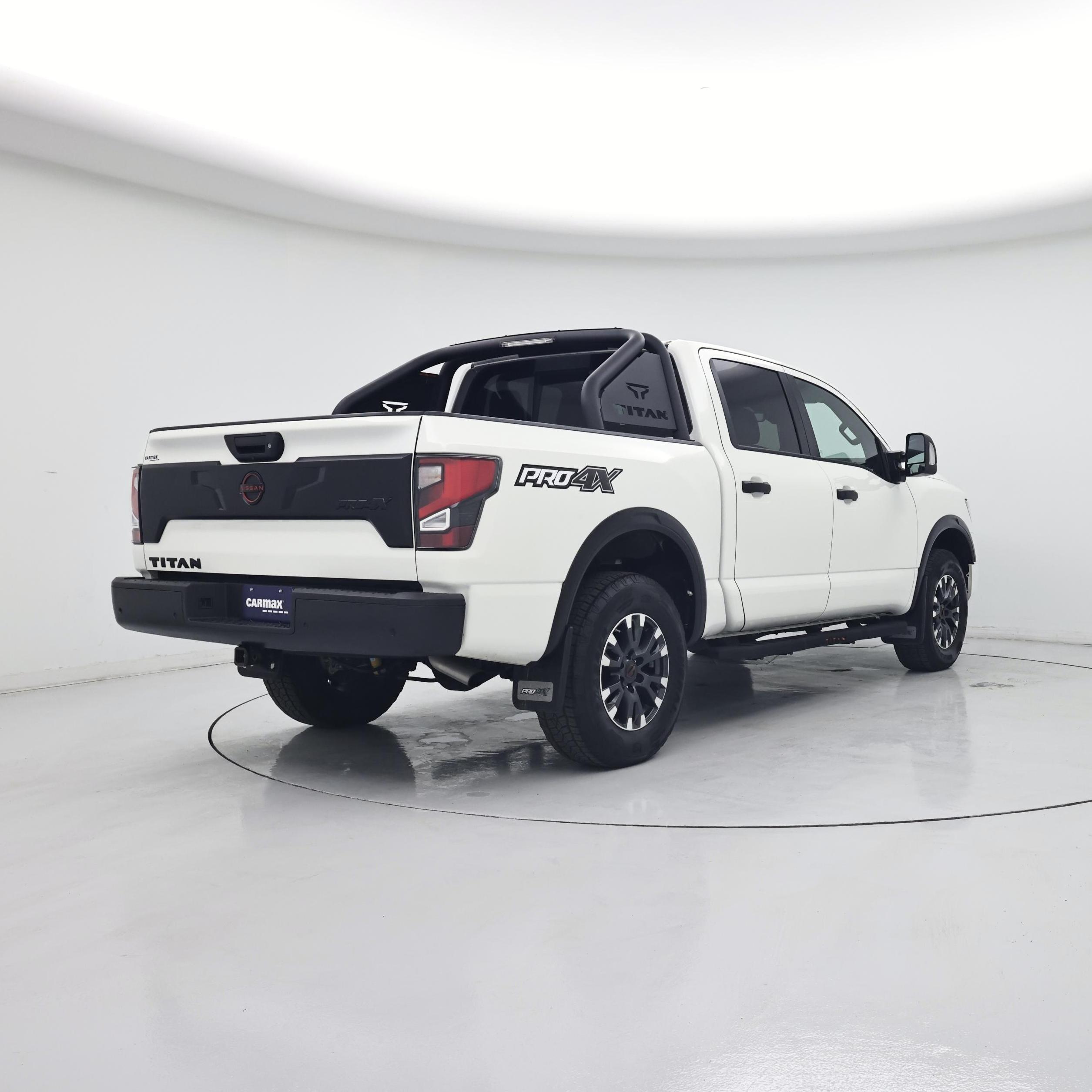 Thumbnail: 2024 Nissan Titan - 8