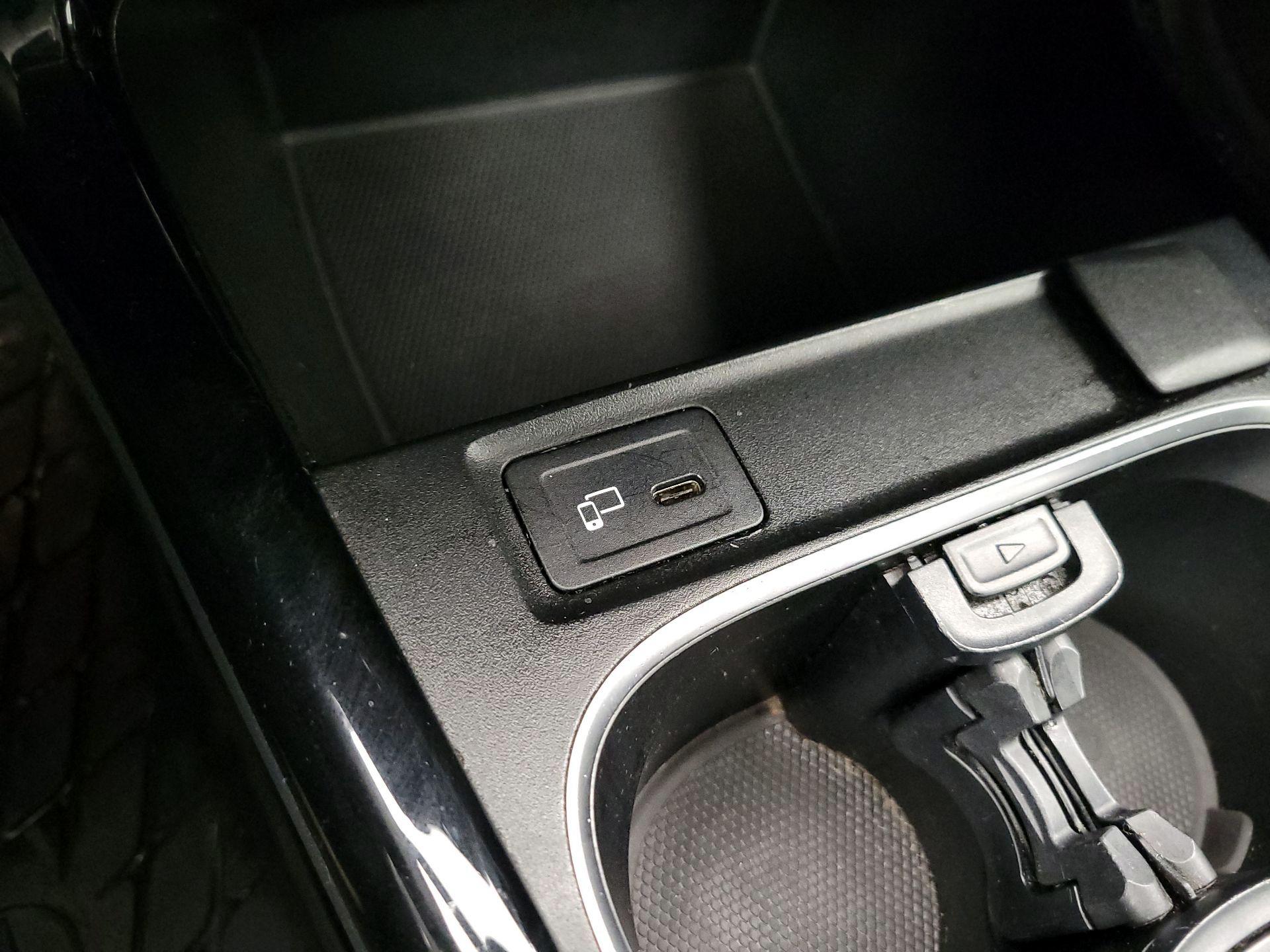 Thumbnail: 2020 Mercedes-Benz CLA - 18