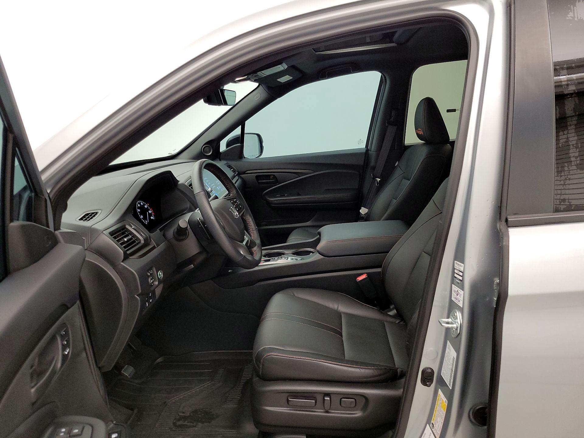 Thumbnail: 2025 Honda Ridgeline - 11