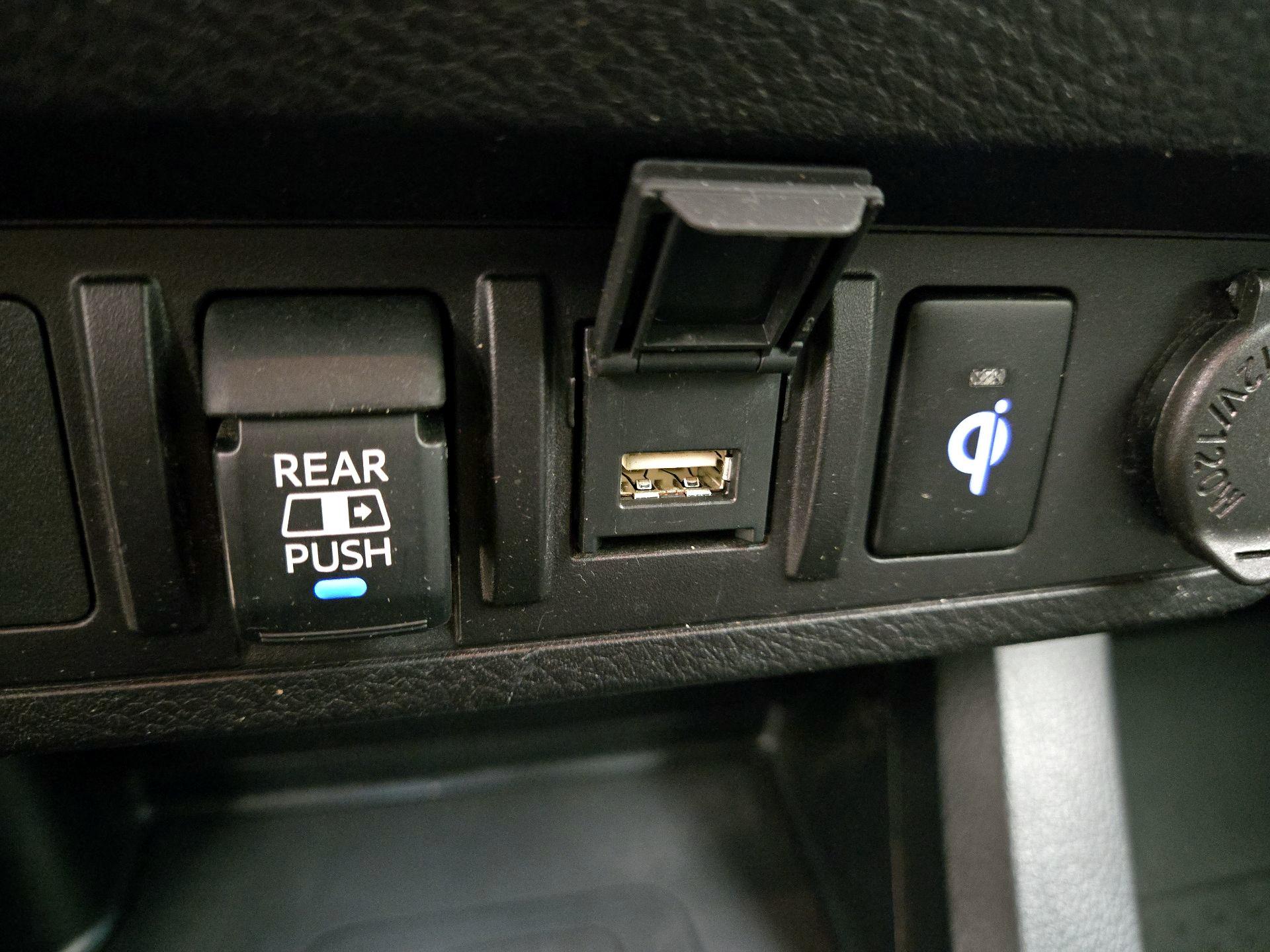 Thumbnail: 2021 Toyota Tacoma - 18