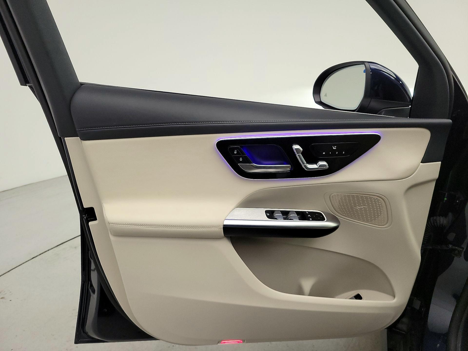 Thumbnail: 2024 Mercedes-Benz GLC - 12