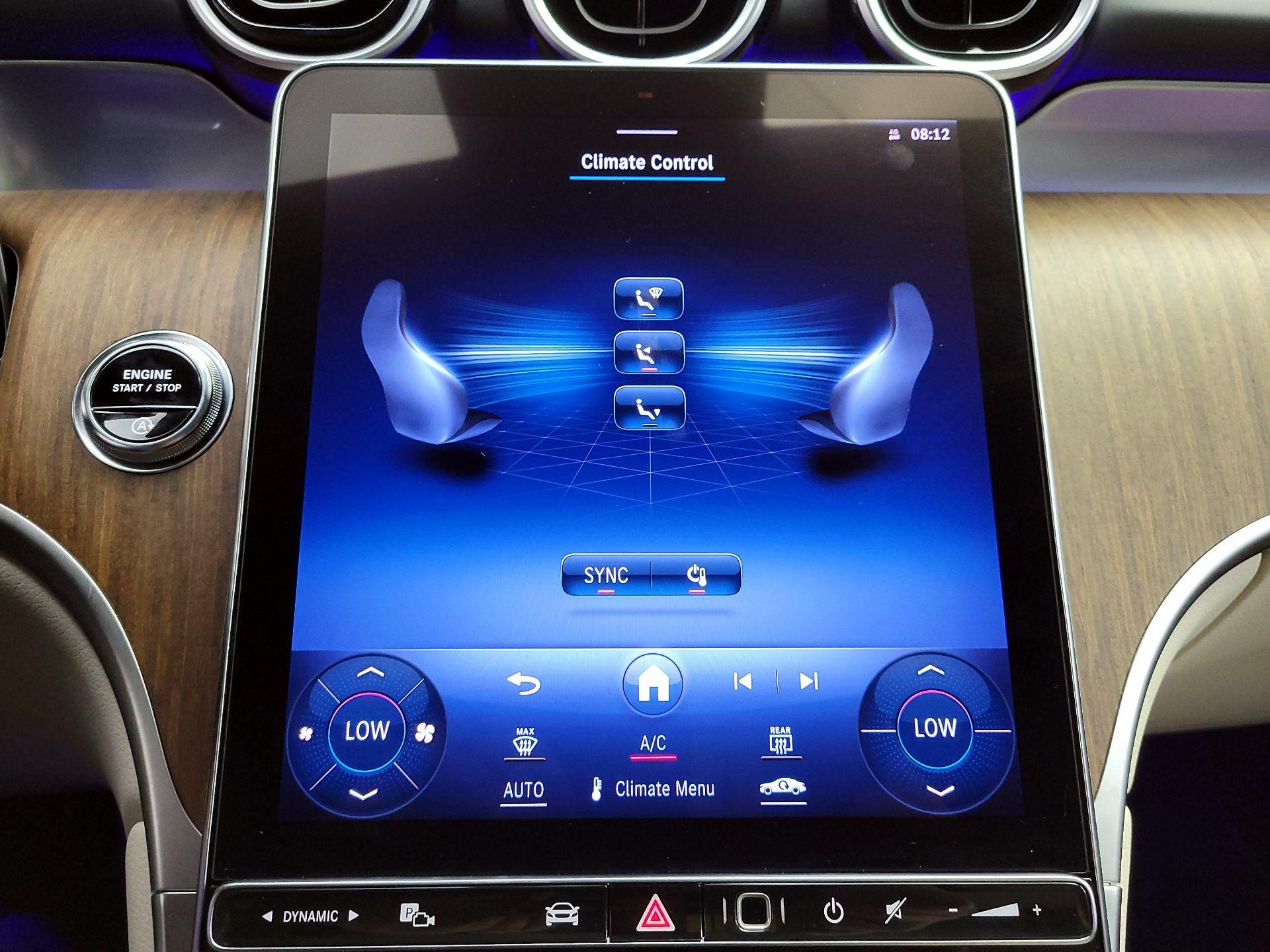 Thumbnail: 2024 Mercedes-Benz GLC - 16