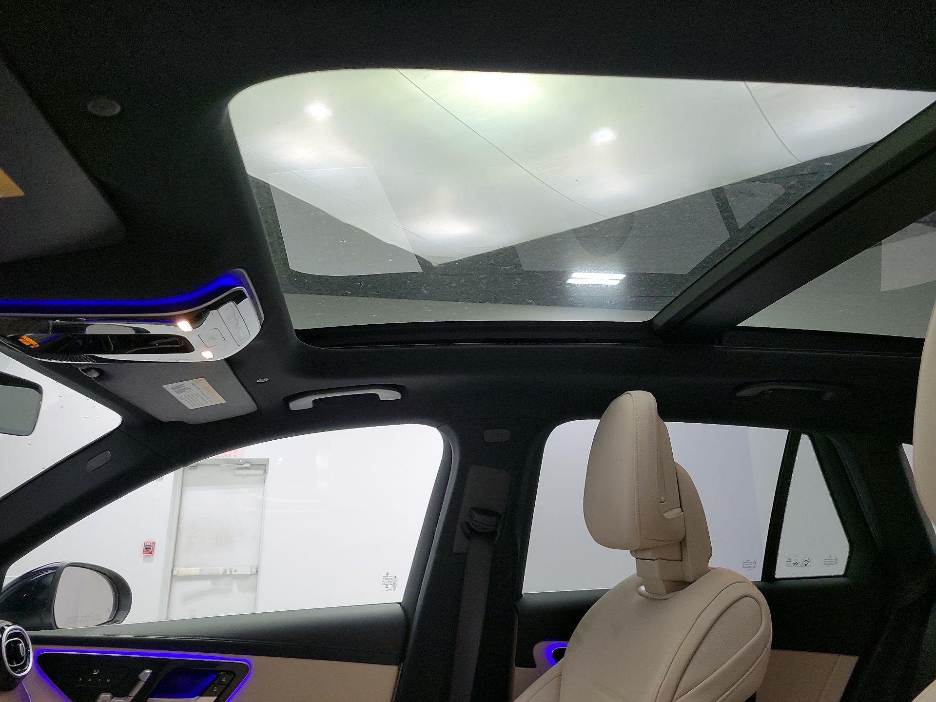 Thumbnail: 2024 Mercedes-Benz GLC - 19