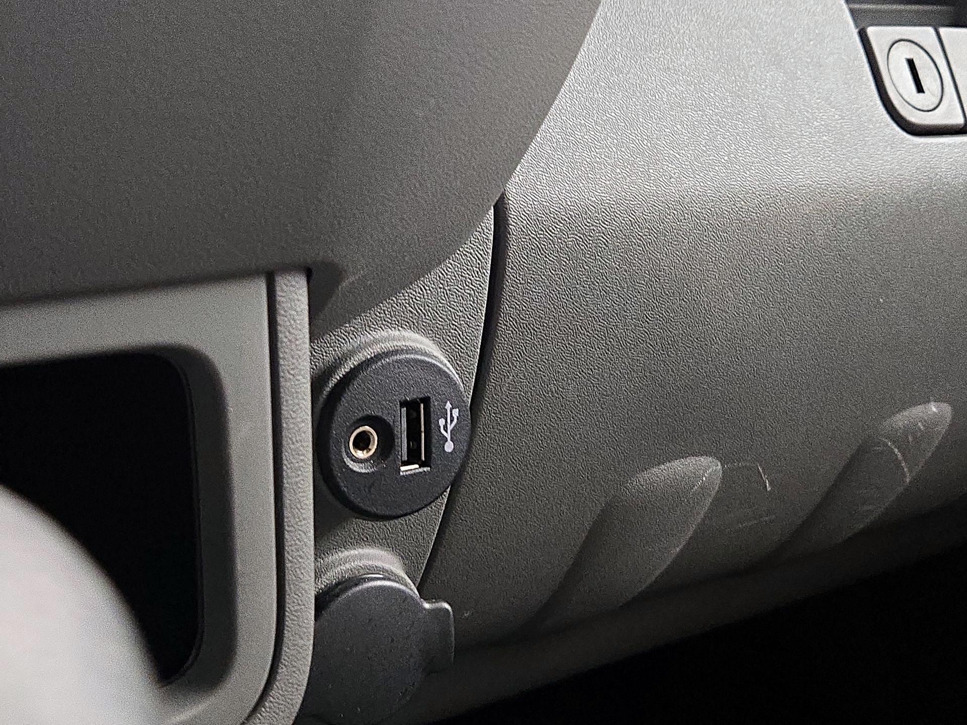 Thumbnail: 2021 Nissan Frontier - 18