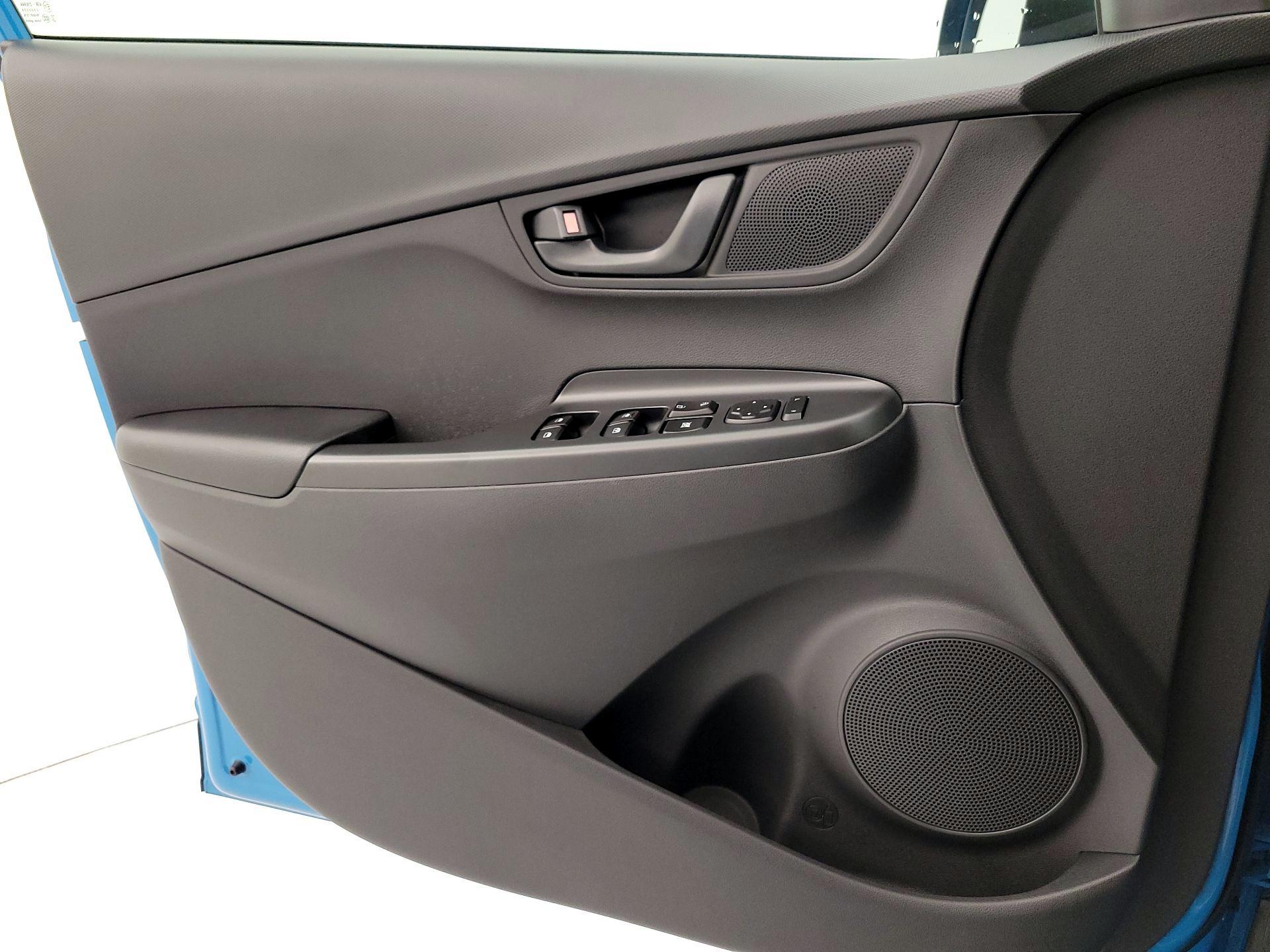 Thumbnail: 2023 Hyundai Kona - 12