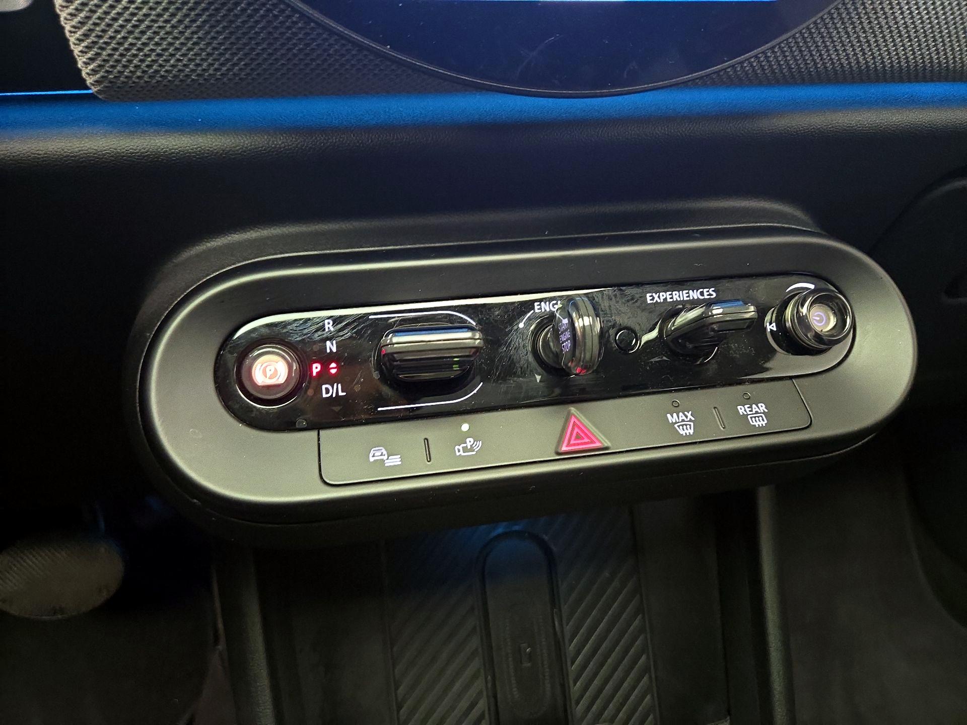 Thumbnail: 2025 MINI Cooper Hardtop - 16