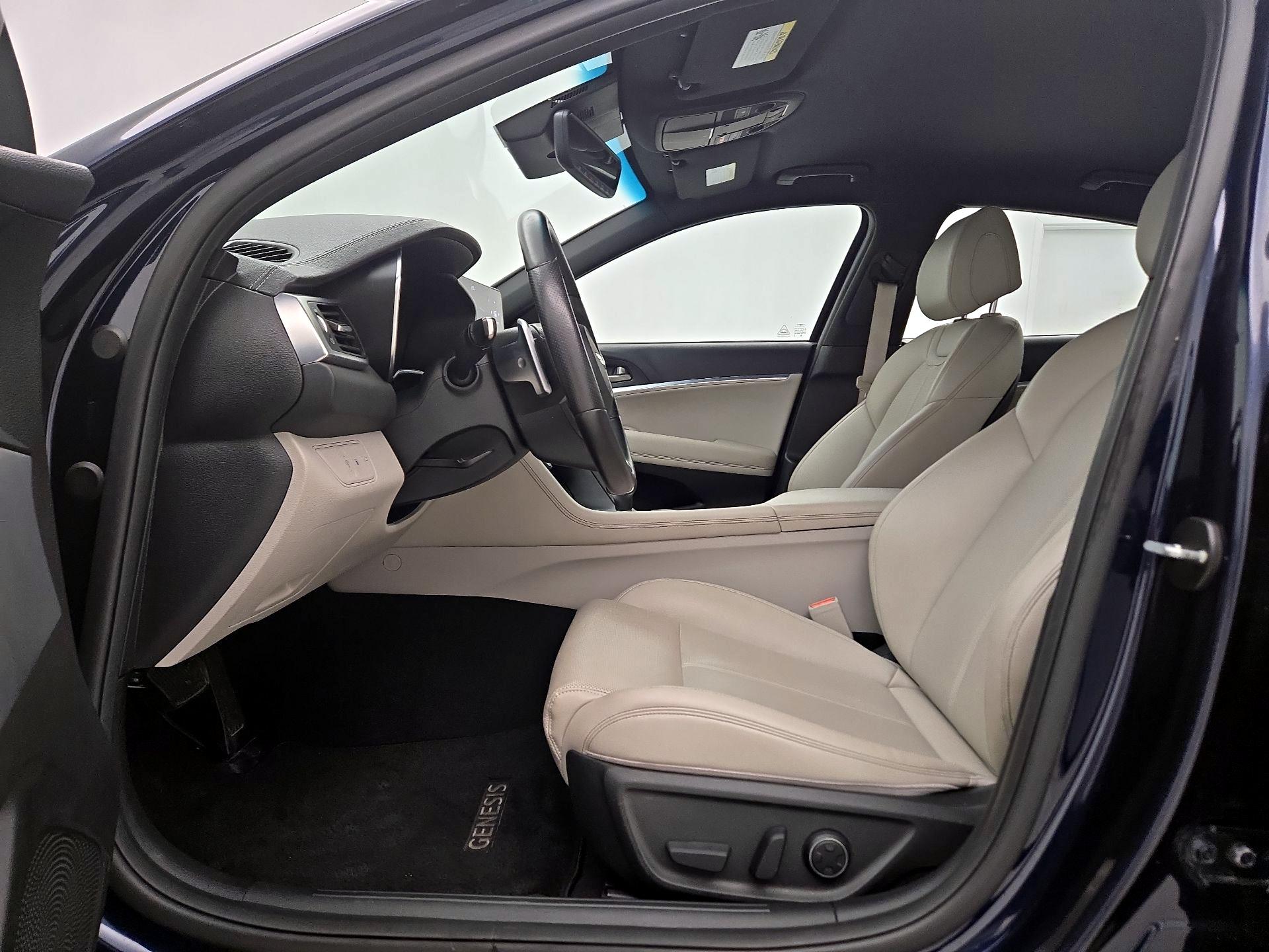 Thumbnail: 2023 Genesis G70 - 11