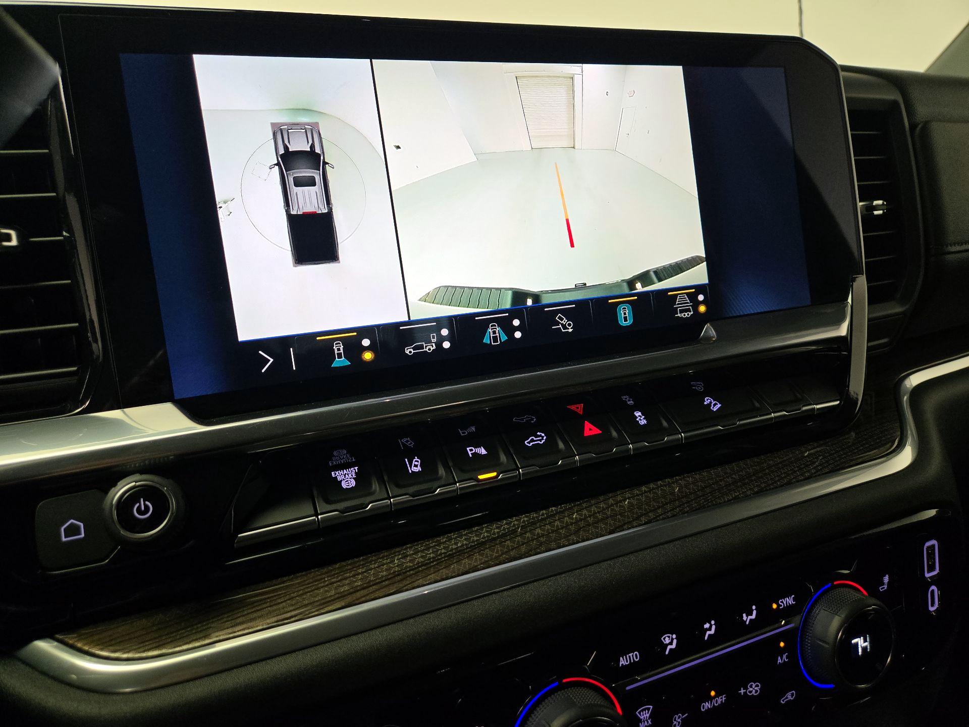 Thumbnail: 2025 Chevrolet Silverado 2500 - 15