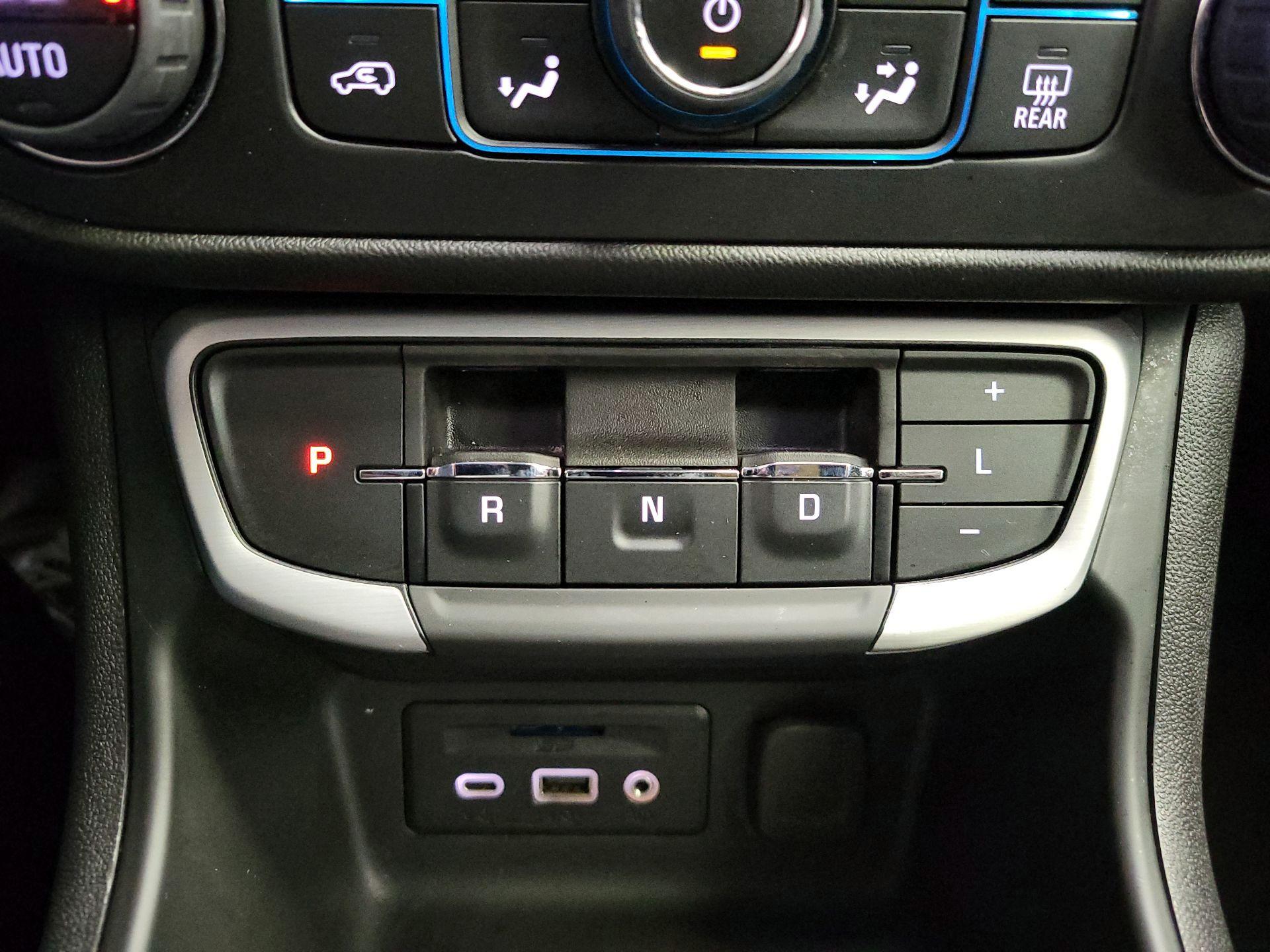 Thumbnail: 2023 GMC Terrain - 17