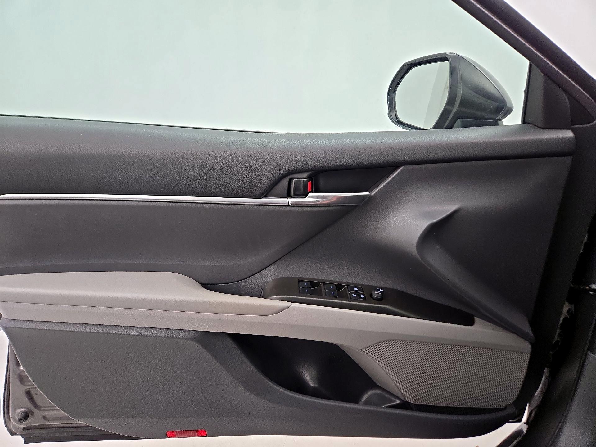 Thumbnail: 2023 Toyota Camry - 12