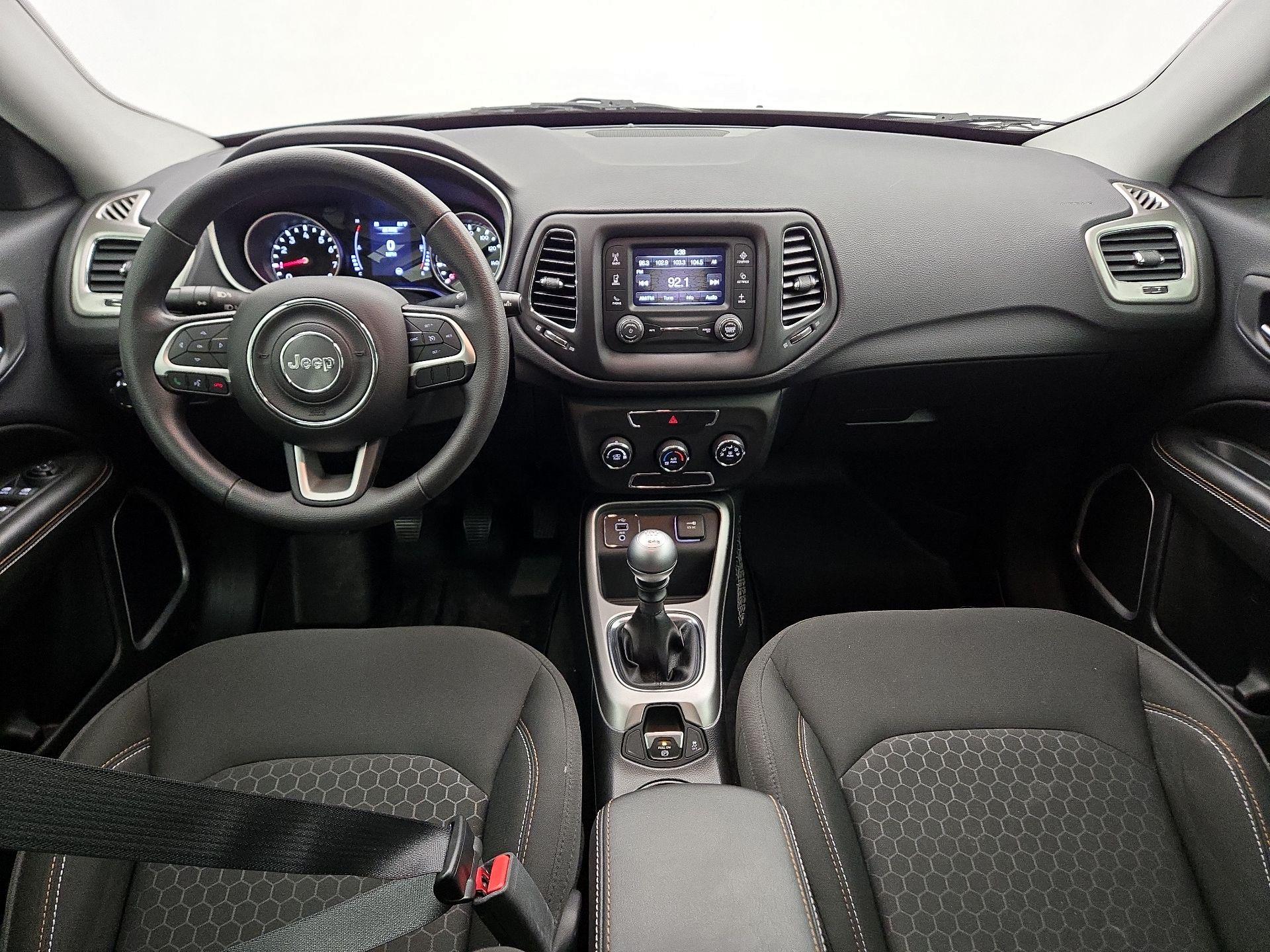 Thumbnail: 2018 Jeep Compass - 9