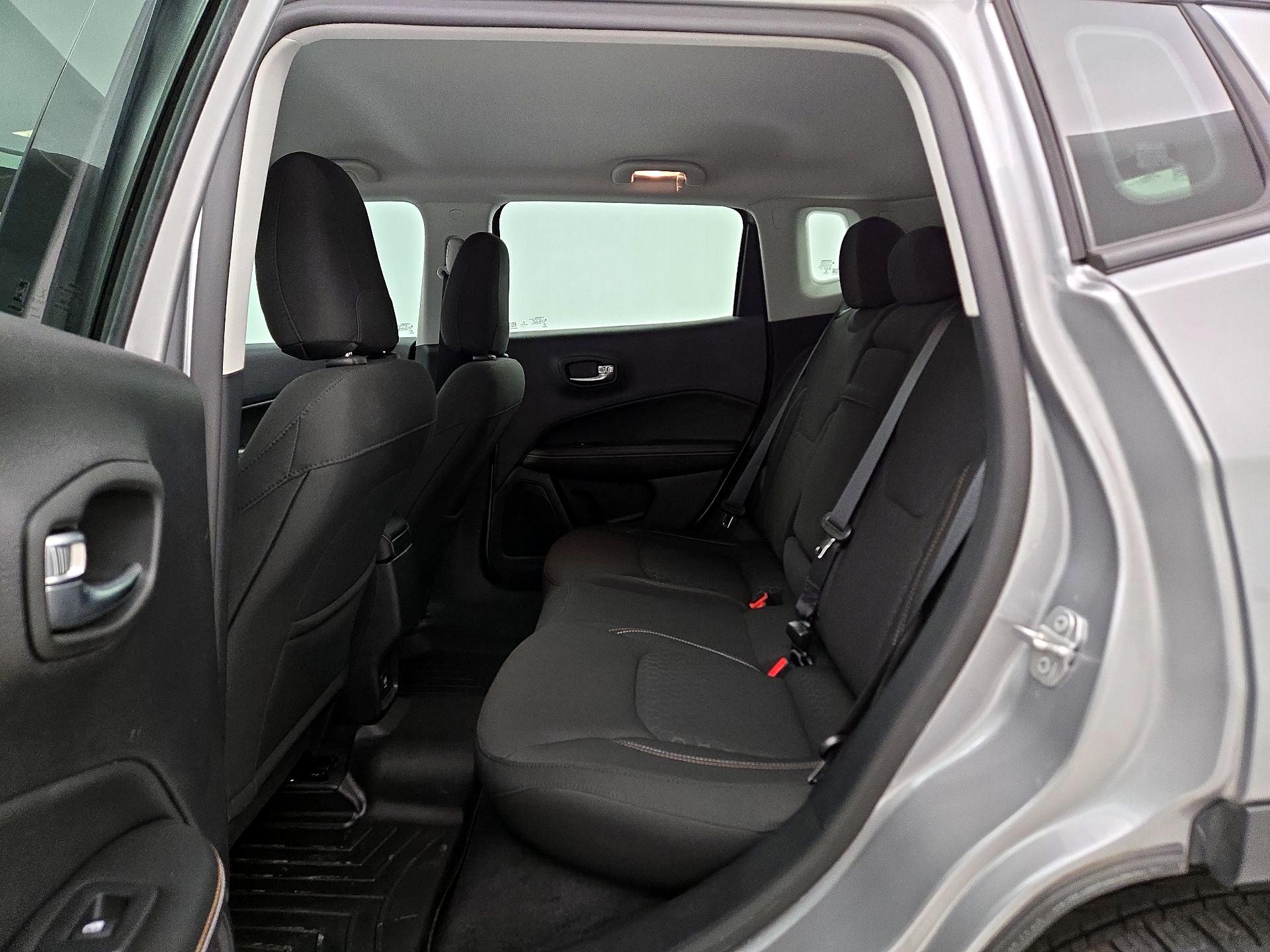 Thumbnail: 2018 Jeep Compass - 19