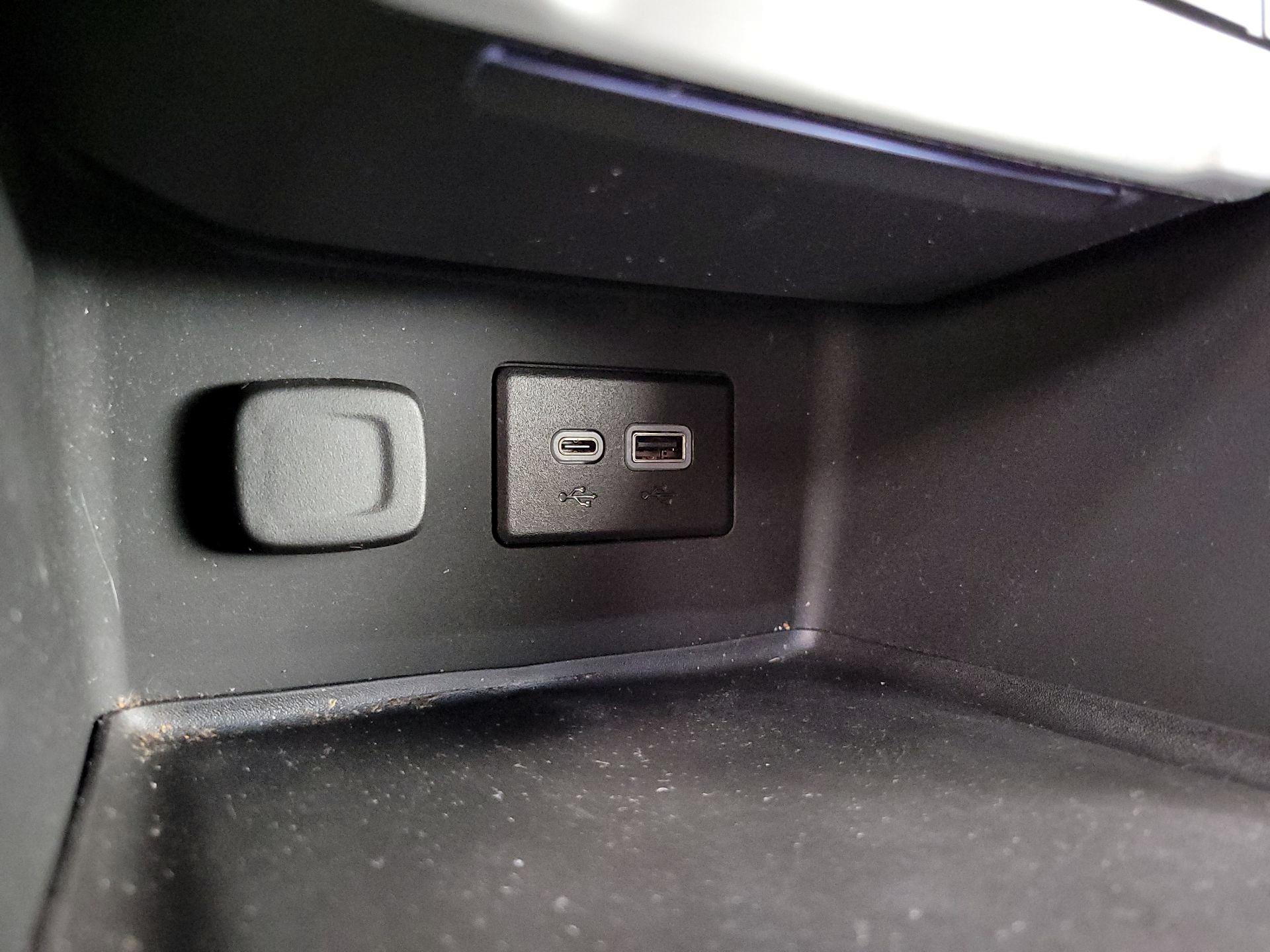 Thumbnail: 2023 GMC Acadia - 19