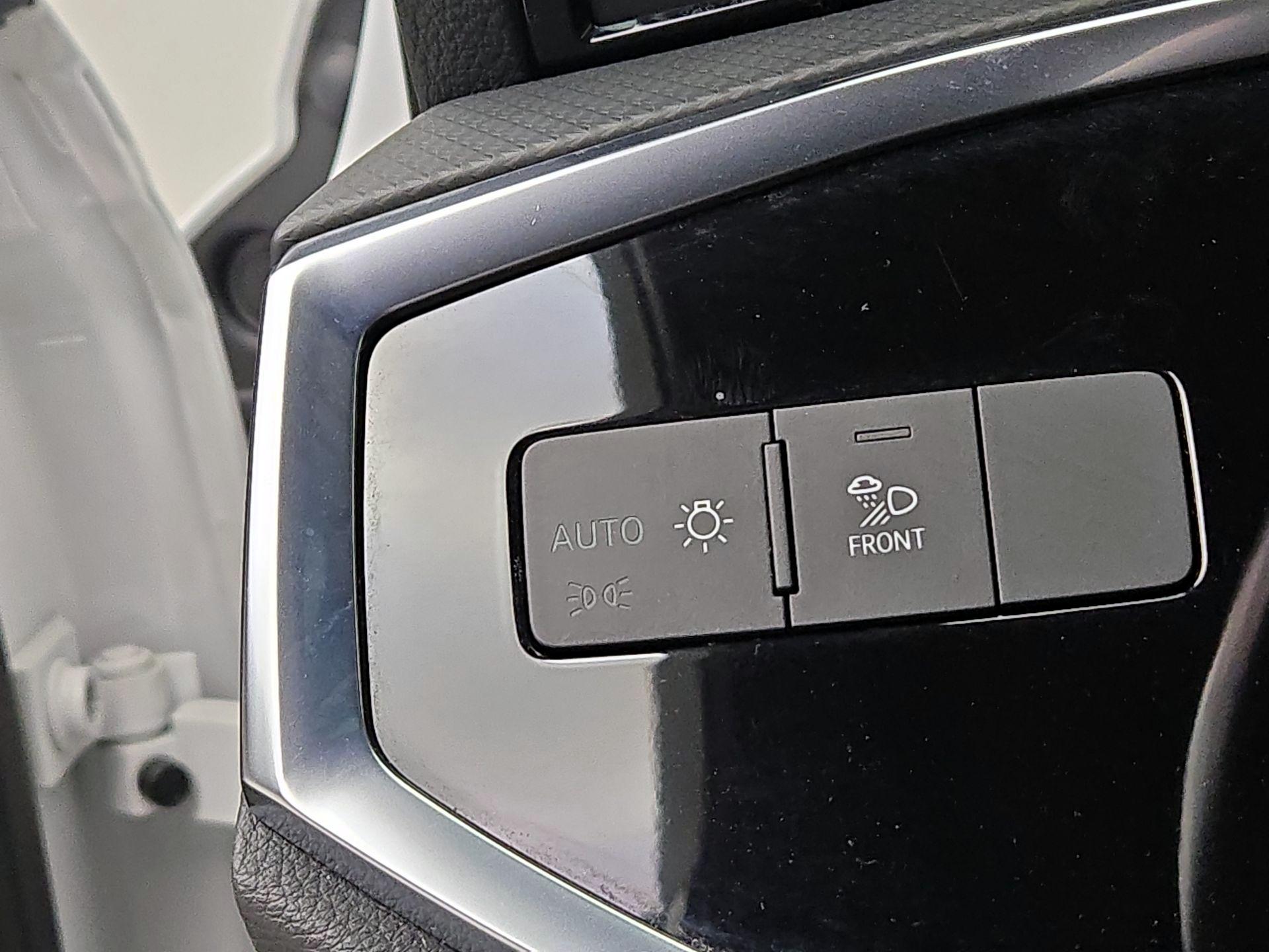 Thumbnail: 2024 Audi Q3 - 13