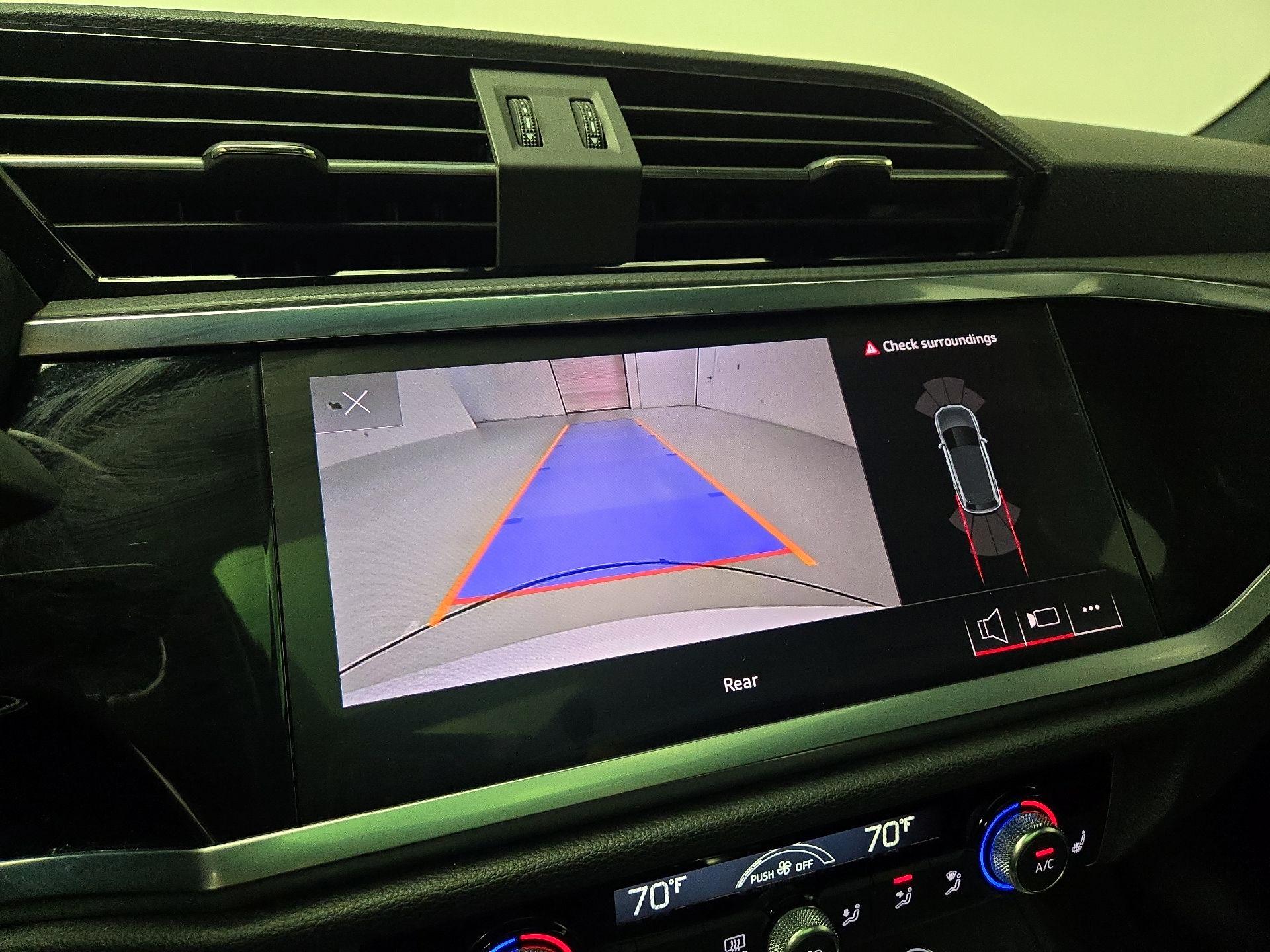 Thumbnail: 2024 Audi Q3 - 14