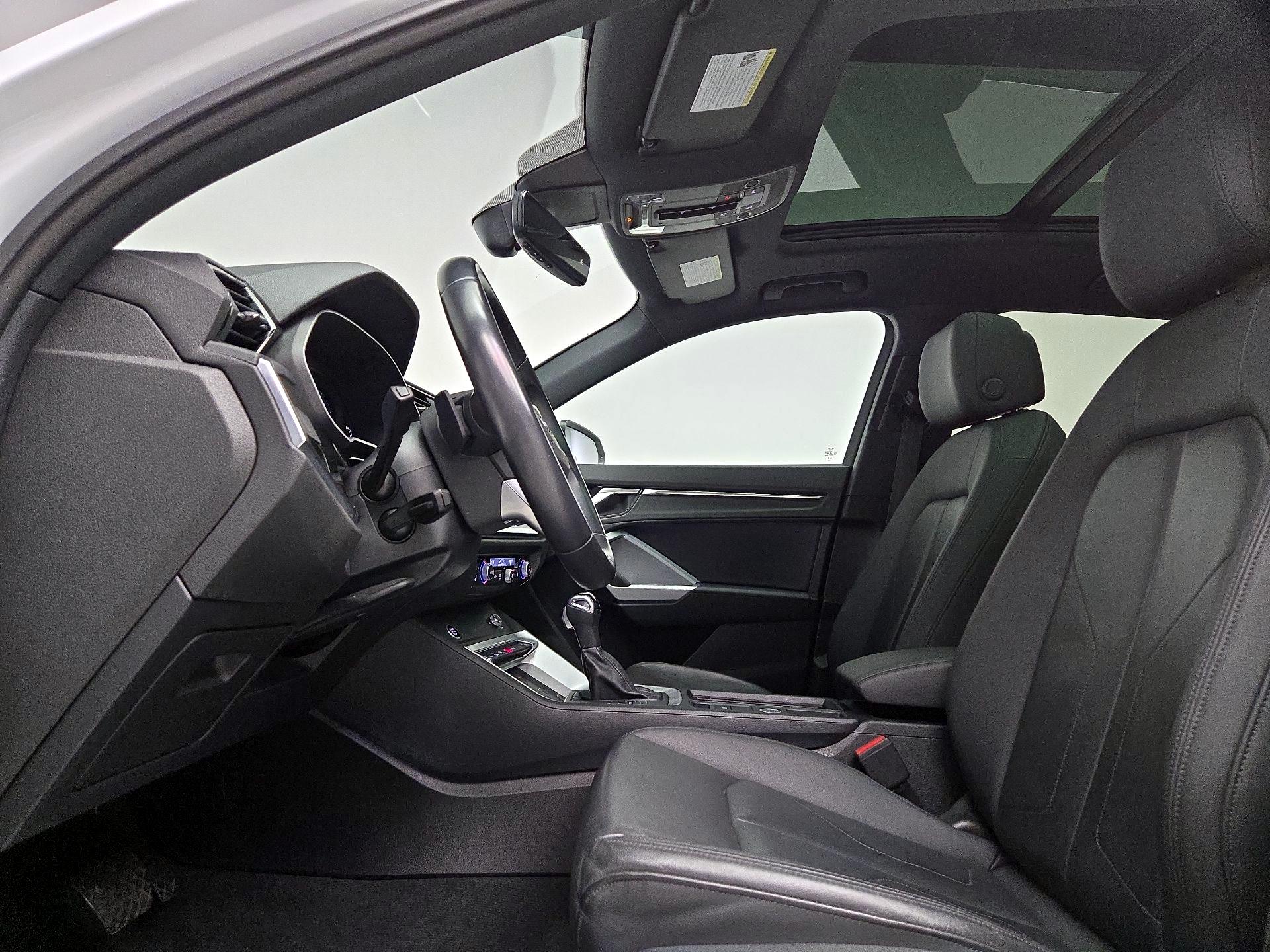 Thumbnail: 2024 Audi Q3 - 19