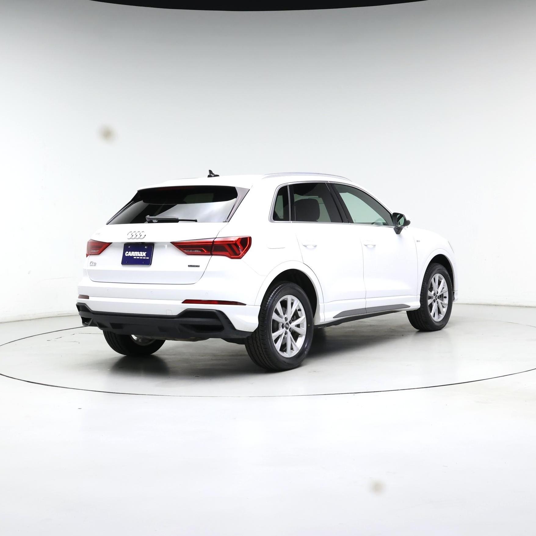 Thumbnail: 2024 Audi Q3 - 8