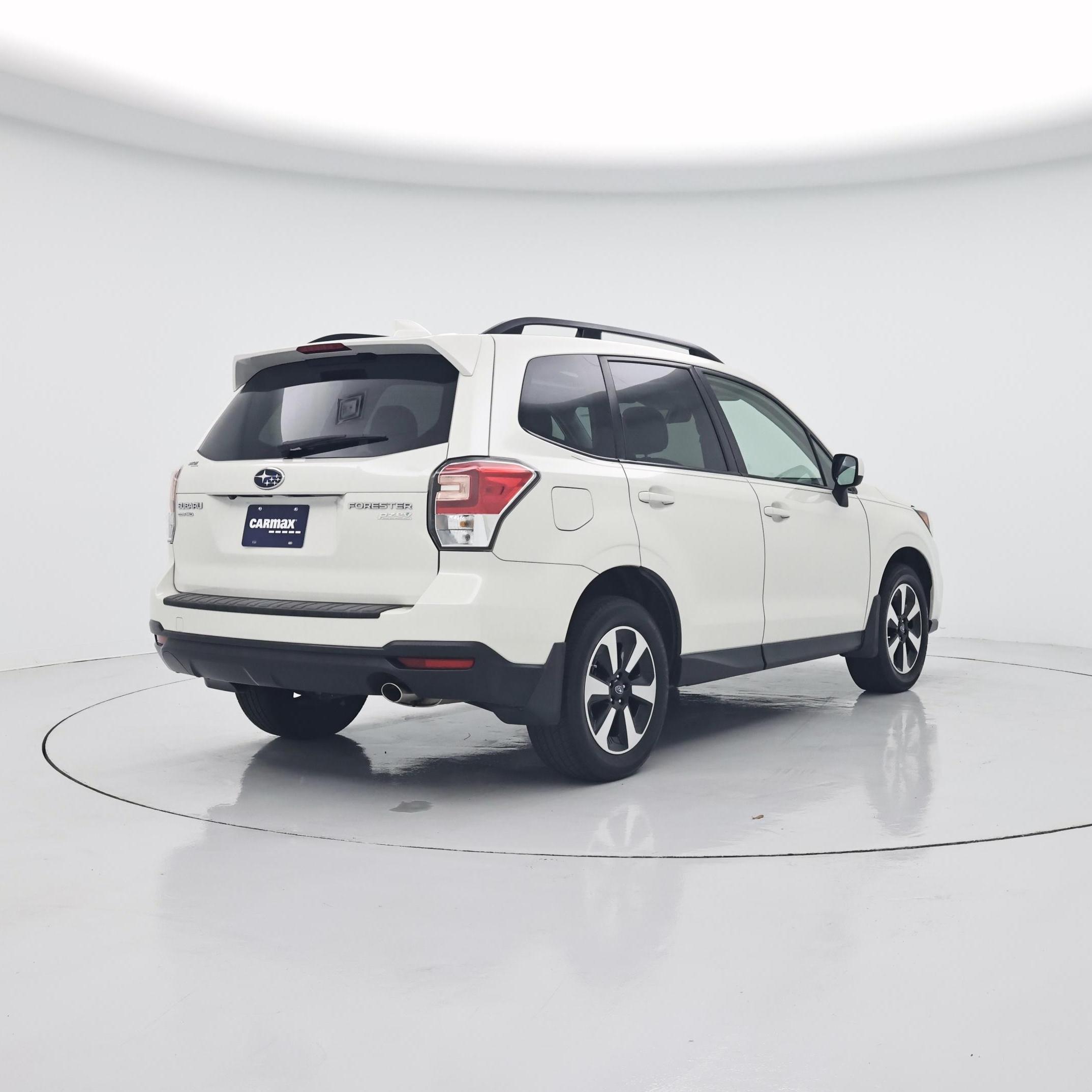 Thumbnail: 2017 Subaru Forester - 8