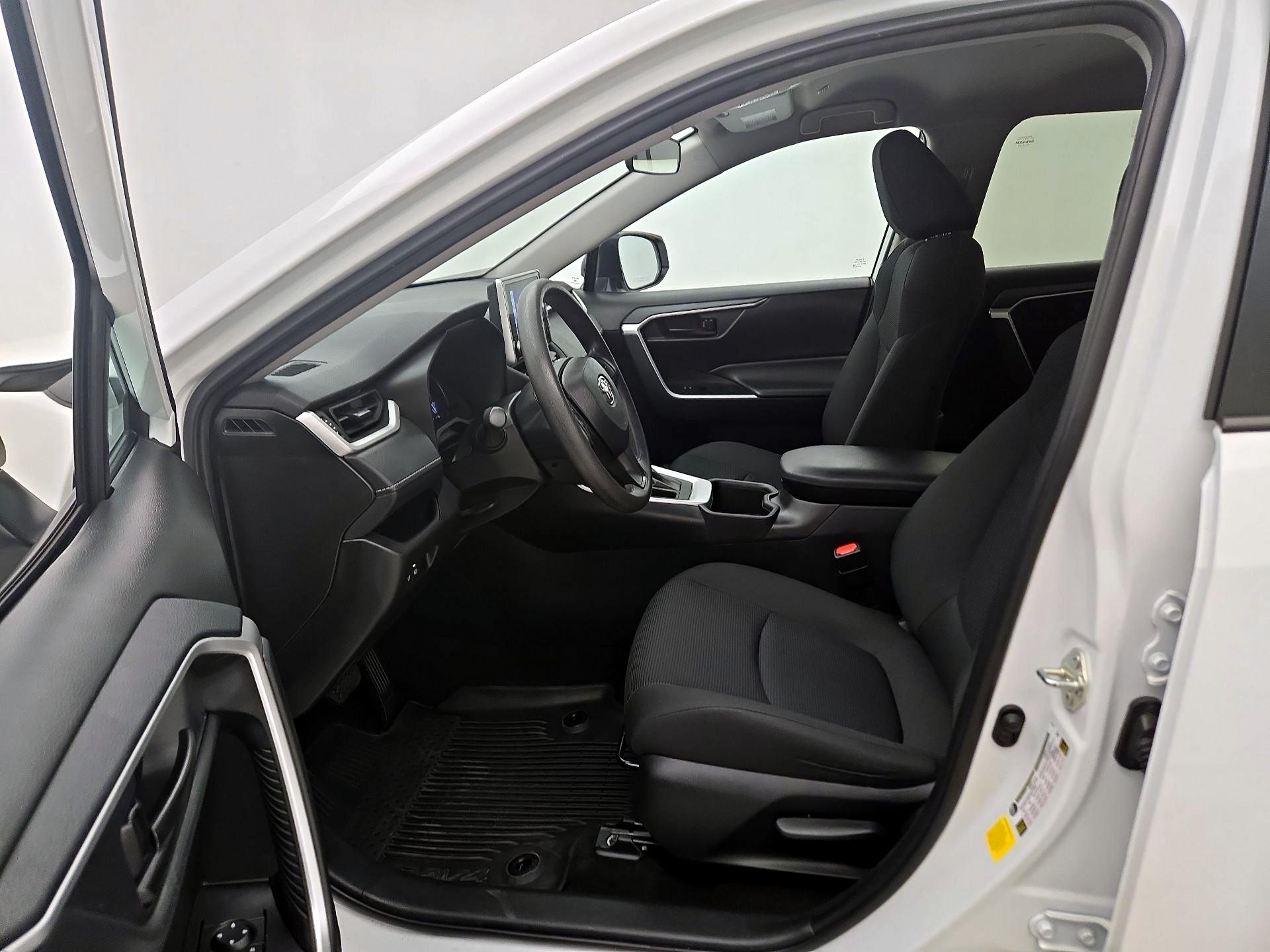 Thumbnail: 2024 Toyota RAV4 - 11