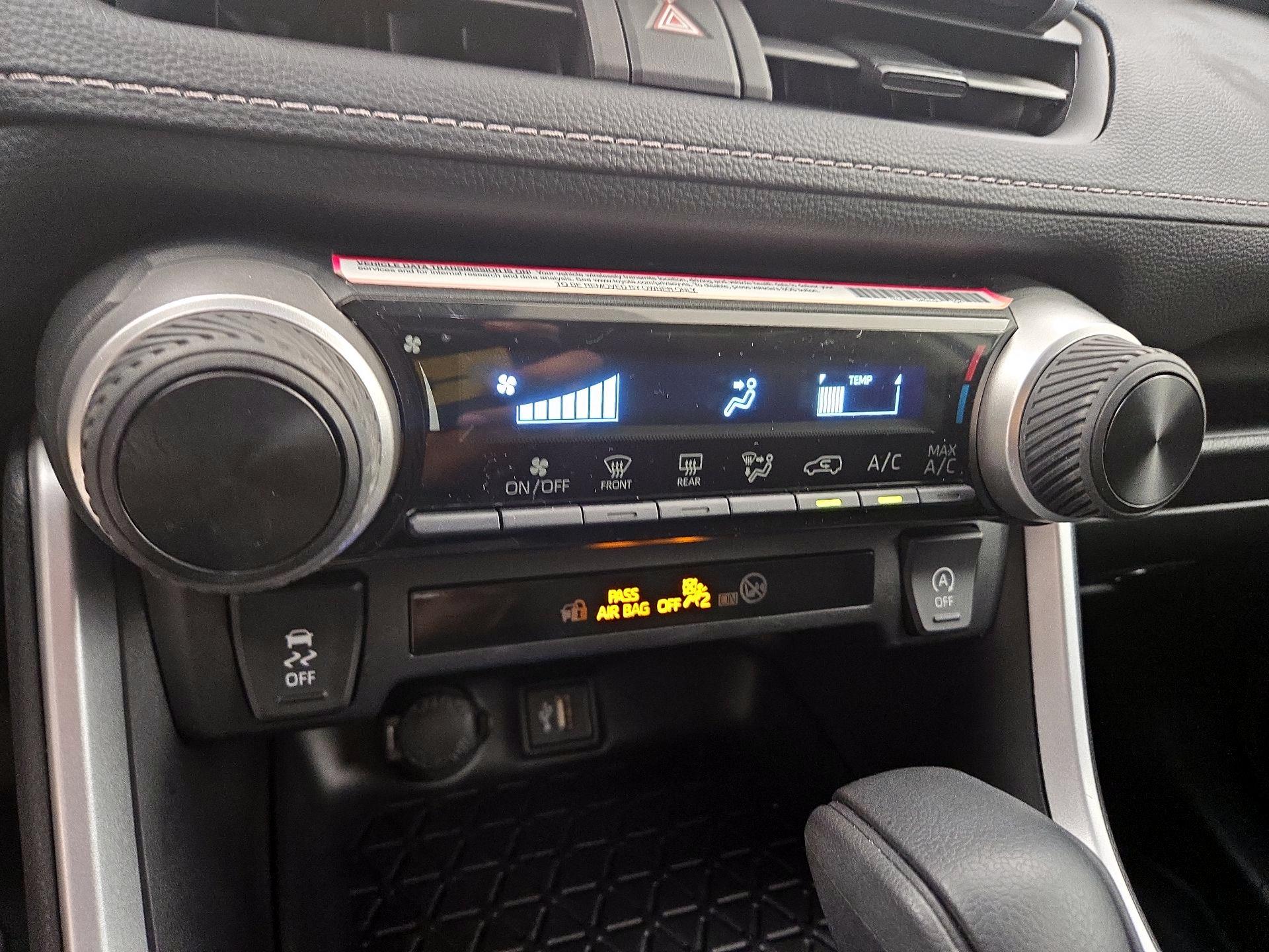 Thumbnail: 2024 Toyota RAV4 - 17