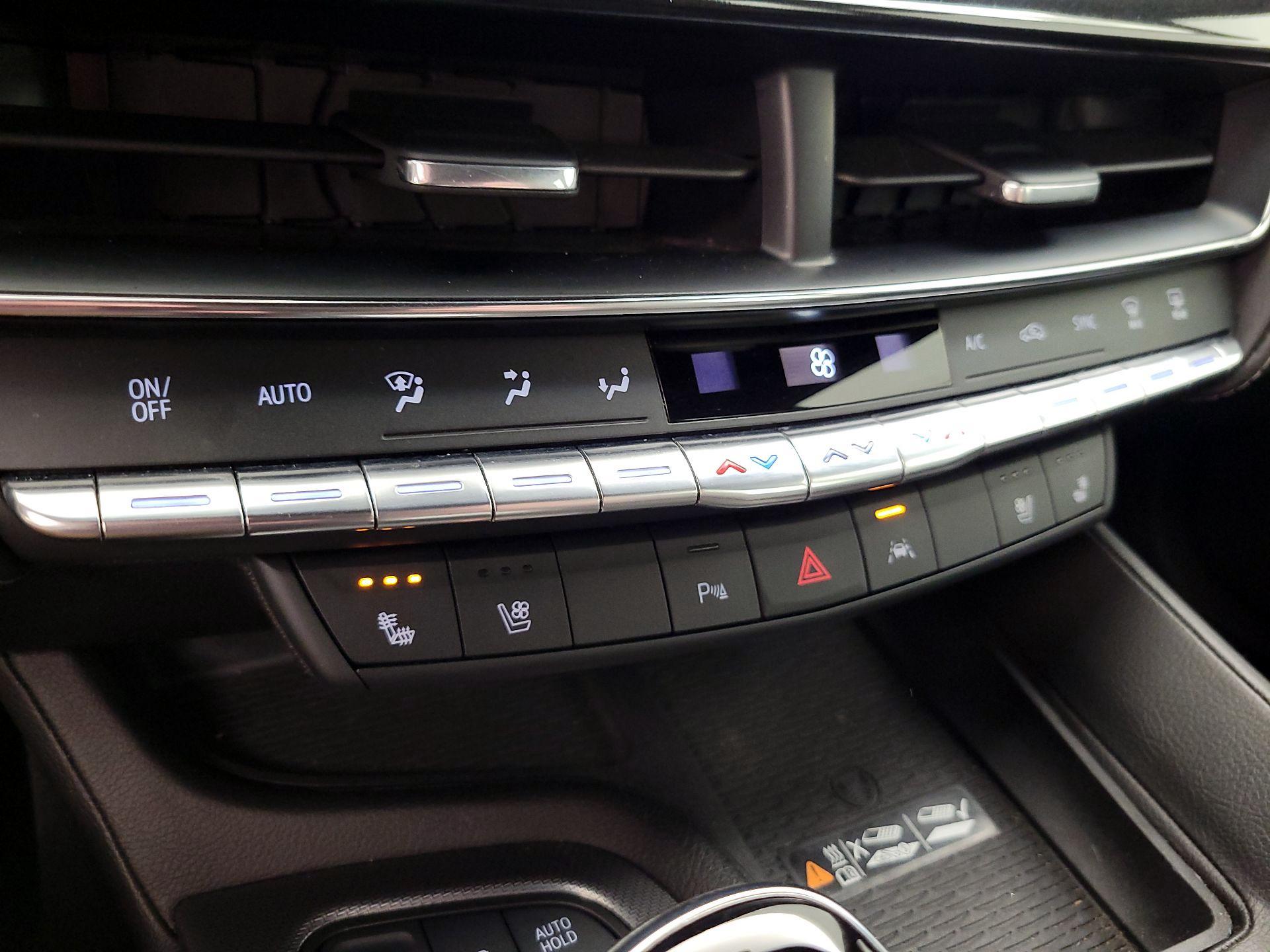 Thumbnail: 2022 Cadillac CT5 - 16