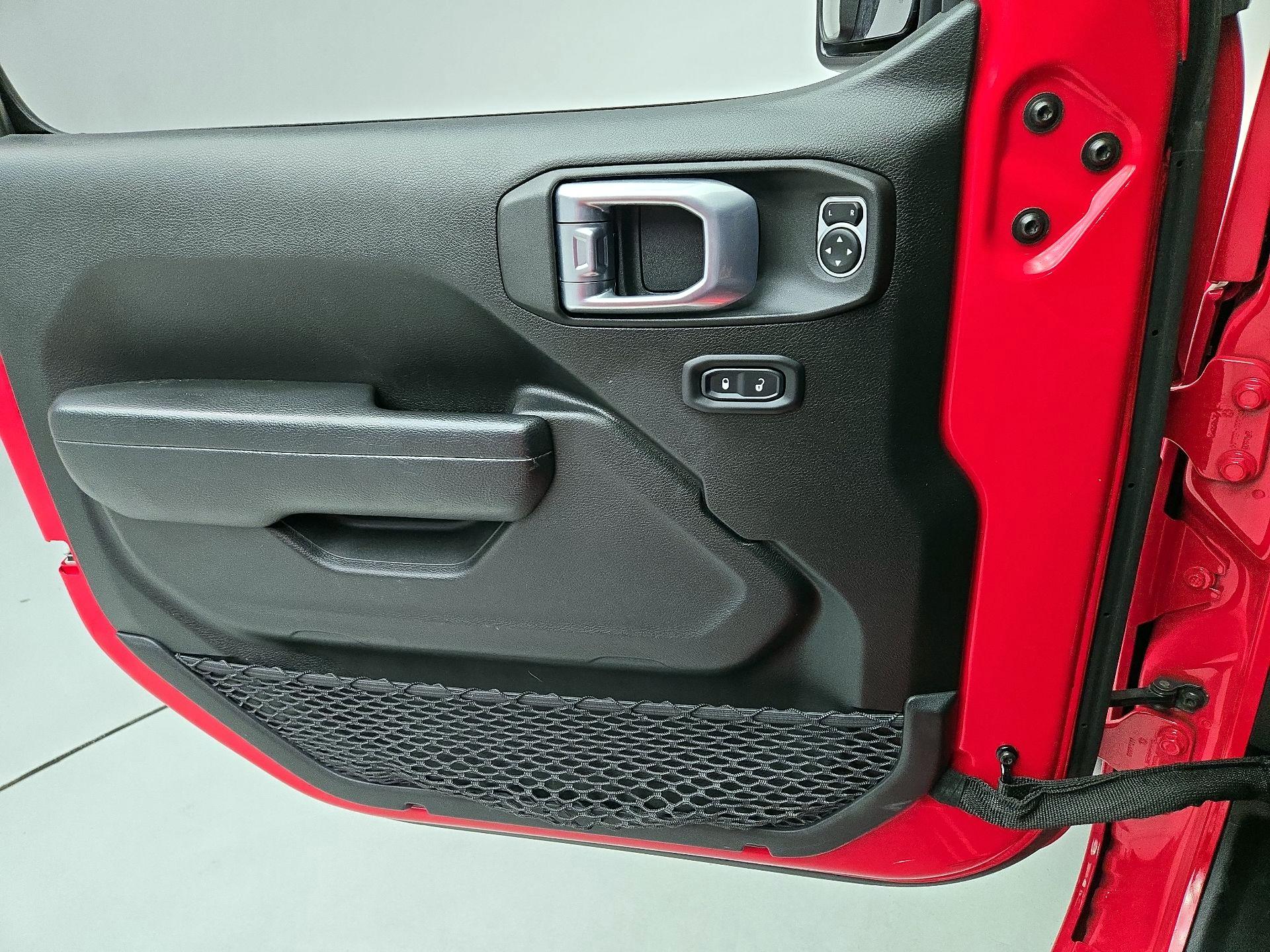 Thumbnail: 2022 Jeep Gladiator - 12