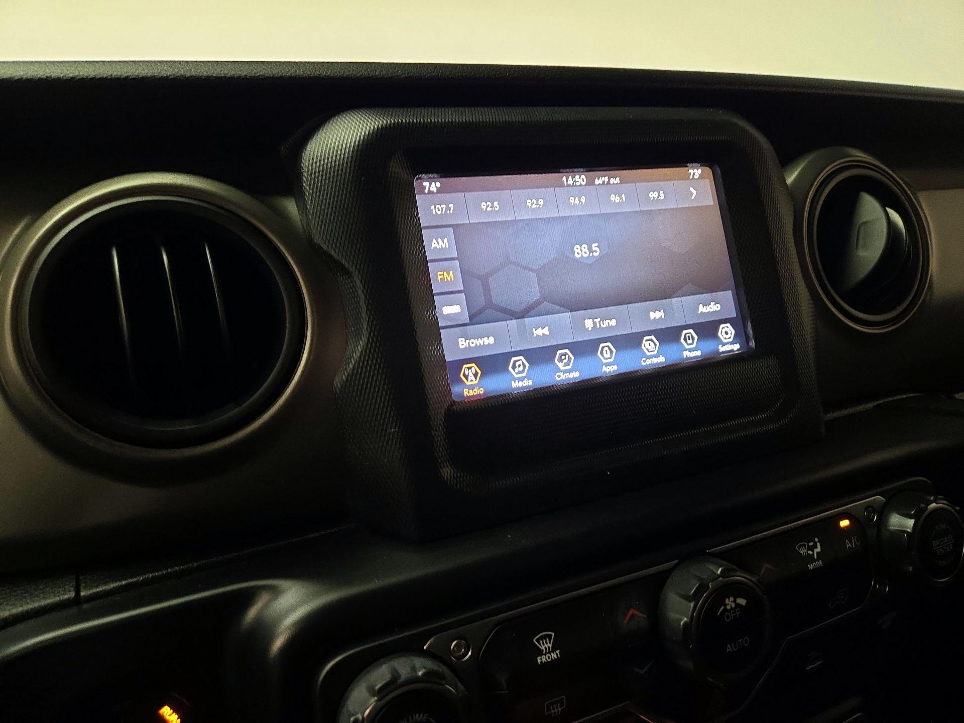 Thumbnail: 2022 Jeep Gladiator - 15