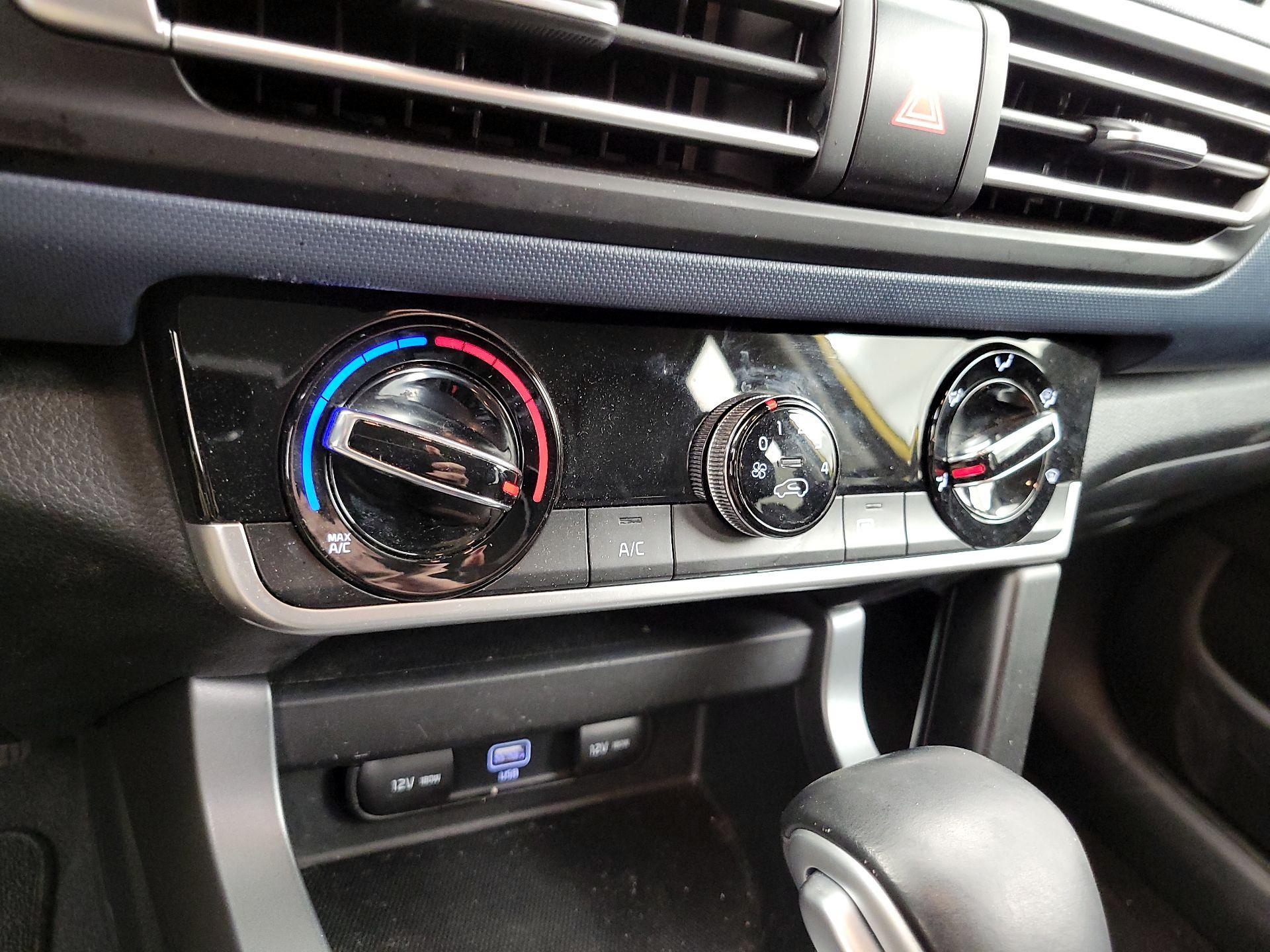 Thumbnail: 2021 Kia Seltos - 16