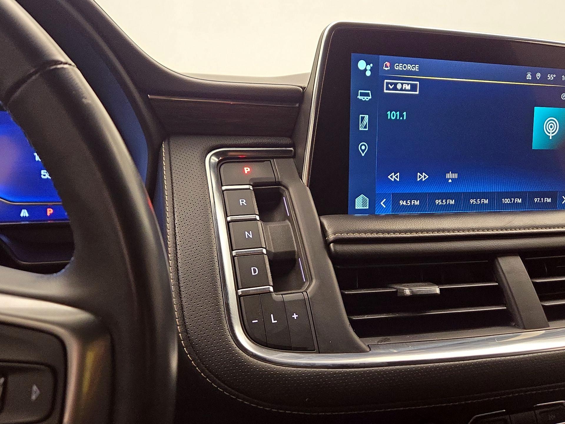 Thumbnail: 2023 Chevrolet Tahoe - 17