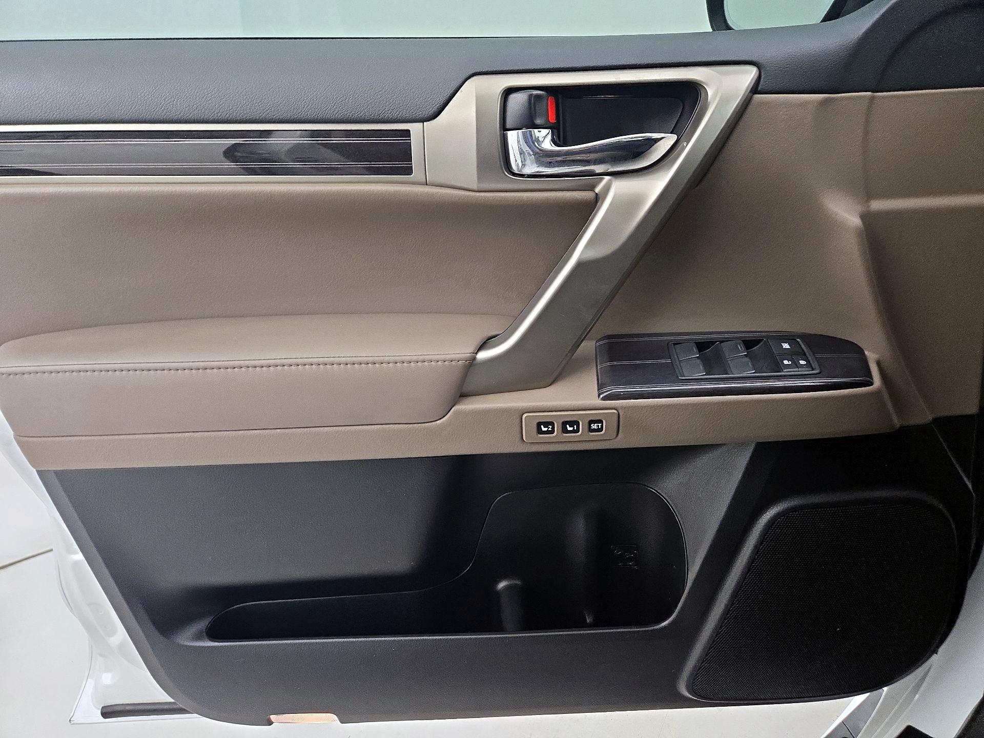 Thumbnail: 2021 Lexus GX - 12