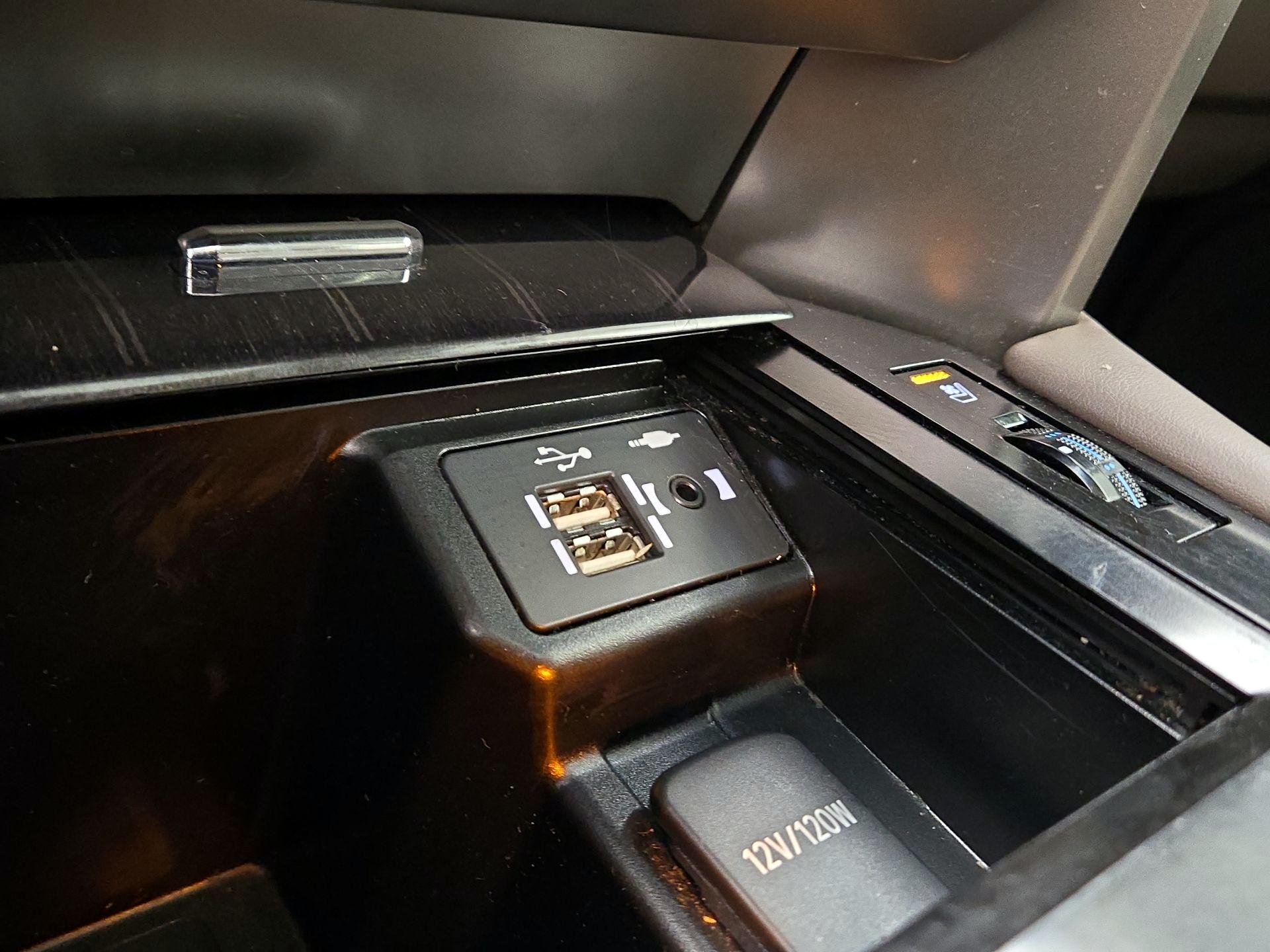 Thumbnail: 2021 Lexus GX - 18