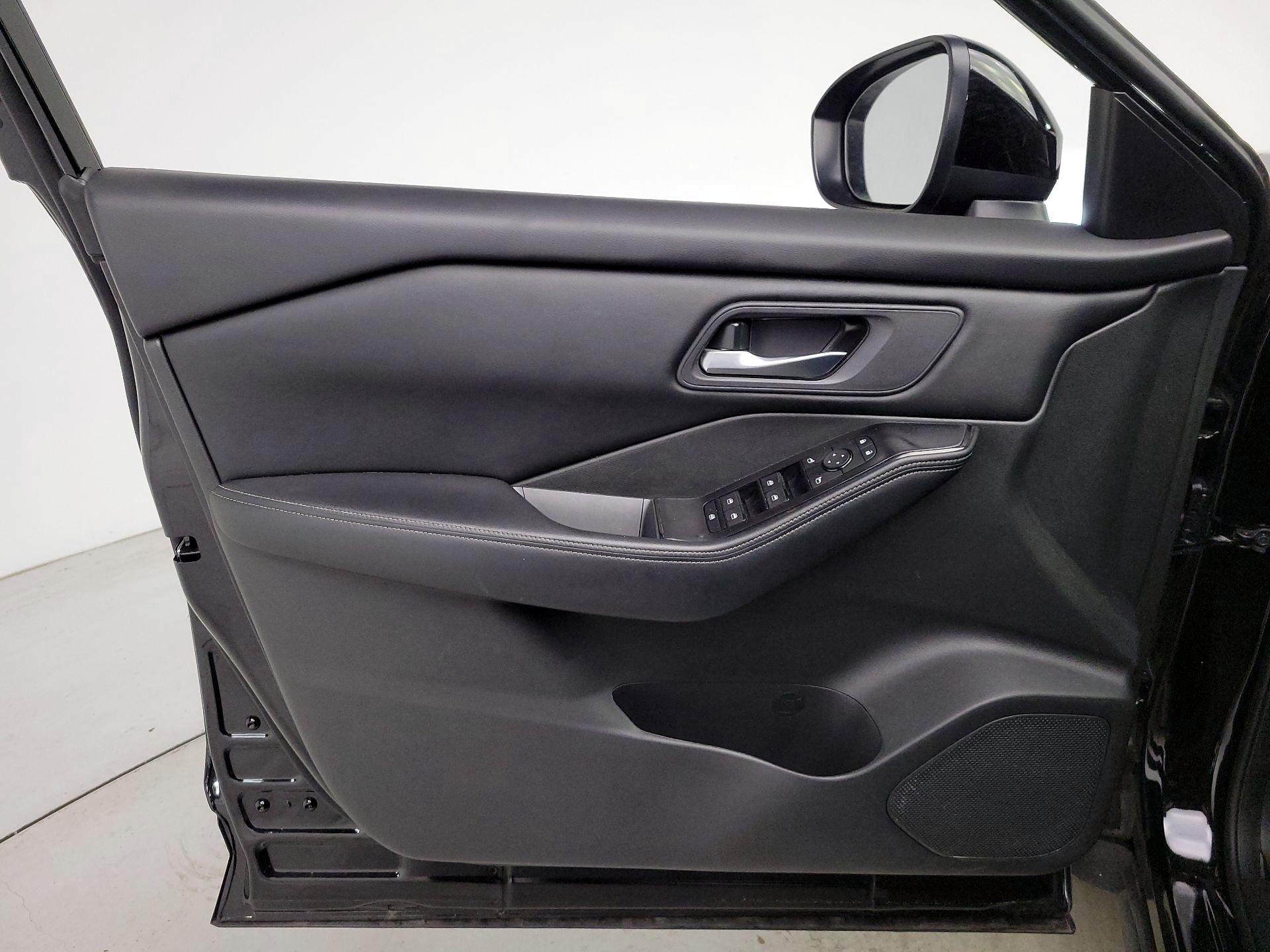 Thumbnail: 2024 Nissan Rogue - 12