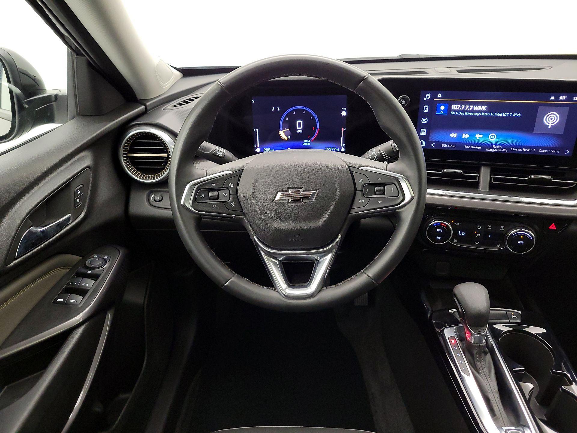 Thumbnail: 2025 Chevrolet Trax - 10