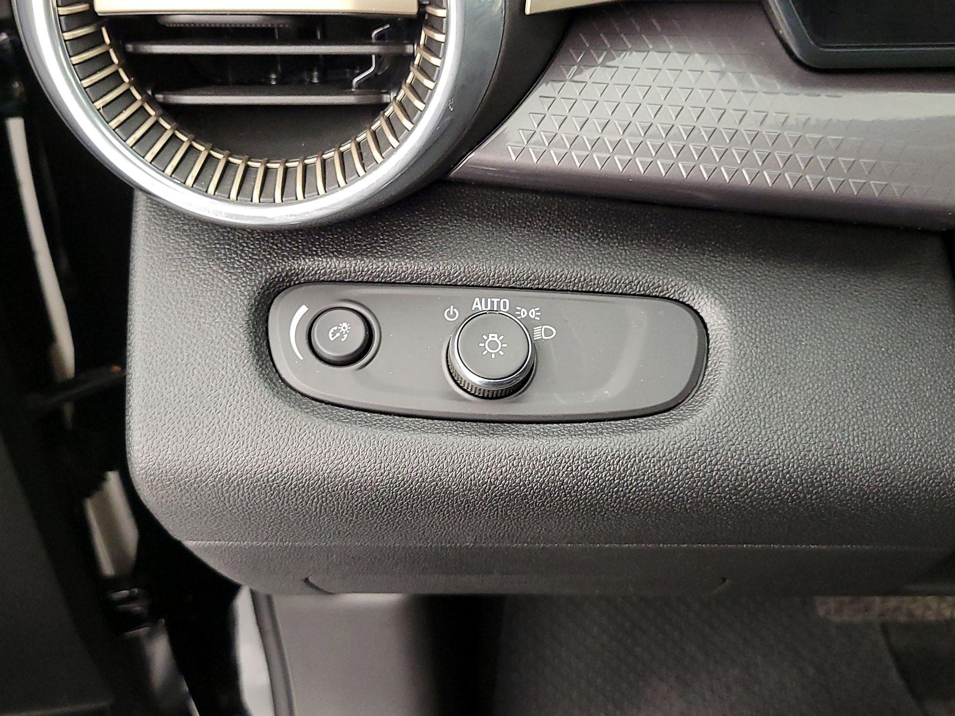 Thumbnail: 2025 Chevrolet Trax - 13