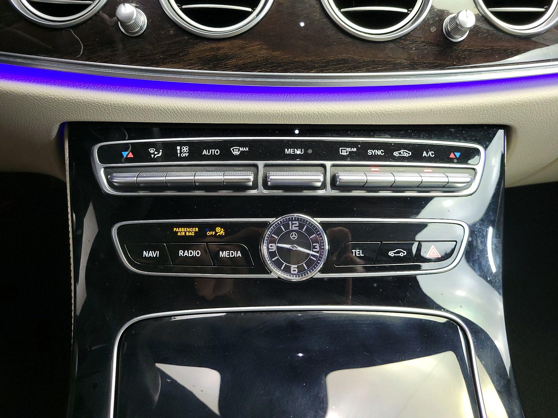 Thumbnail: 2018 Mercedes-Benz E-Class - 17