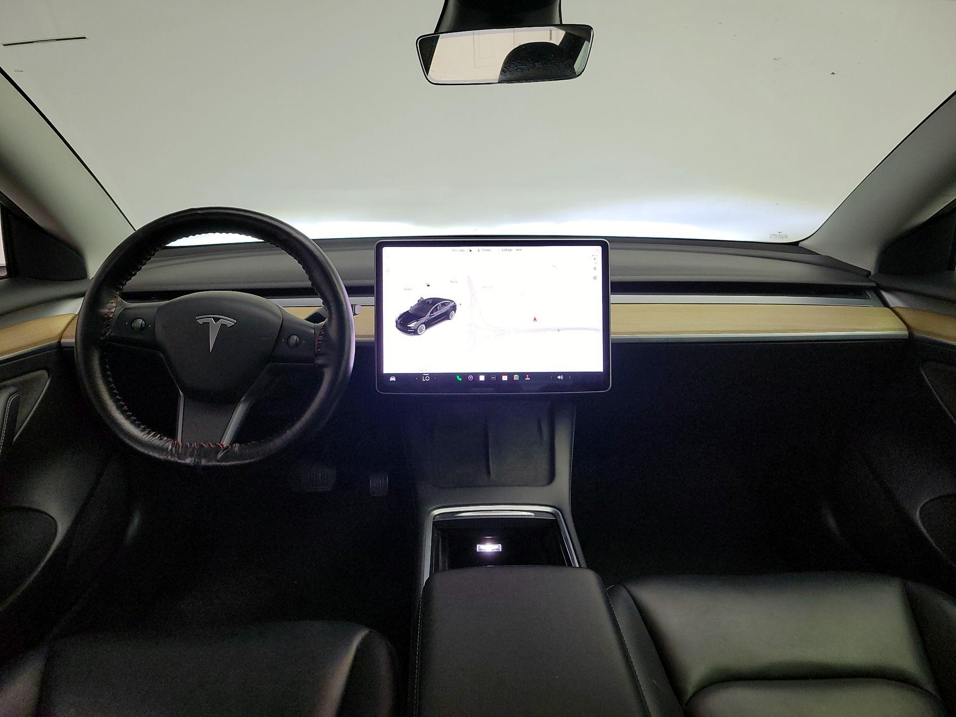 Thumbnail: 2021 Tesla Model 3 - 9