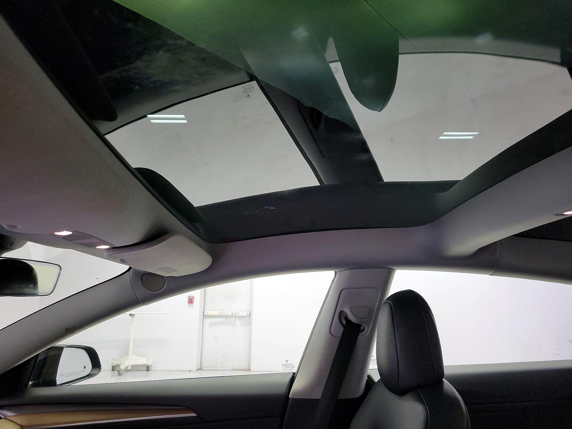 Thumbnail: 2021 Tesla Model 3 - 18