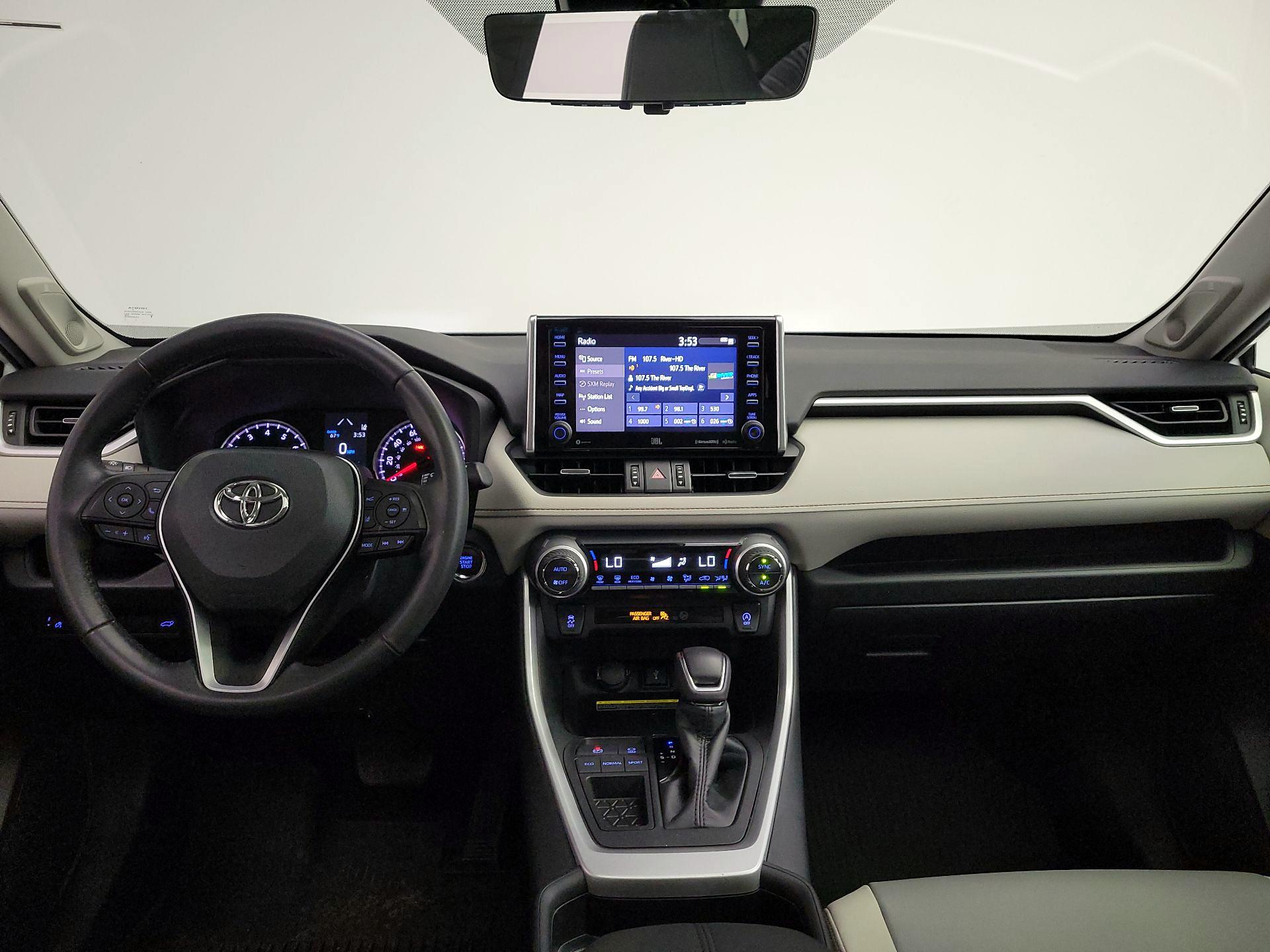 Thumbnail: 2021 Toyota RAV4 - 9