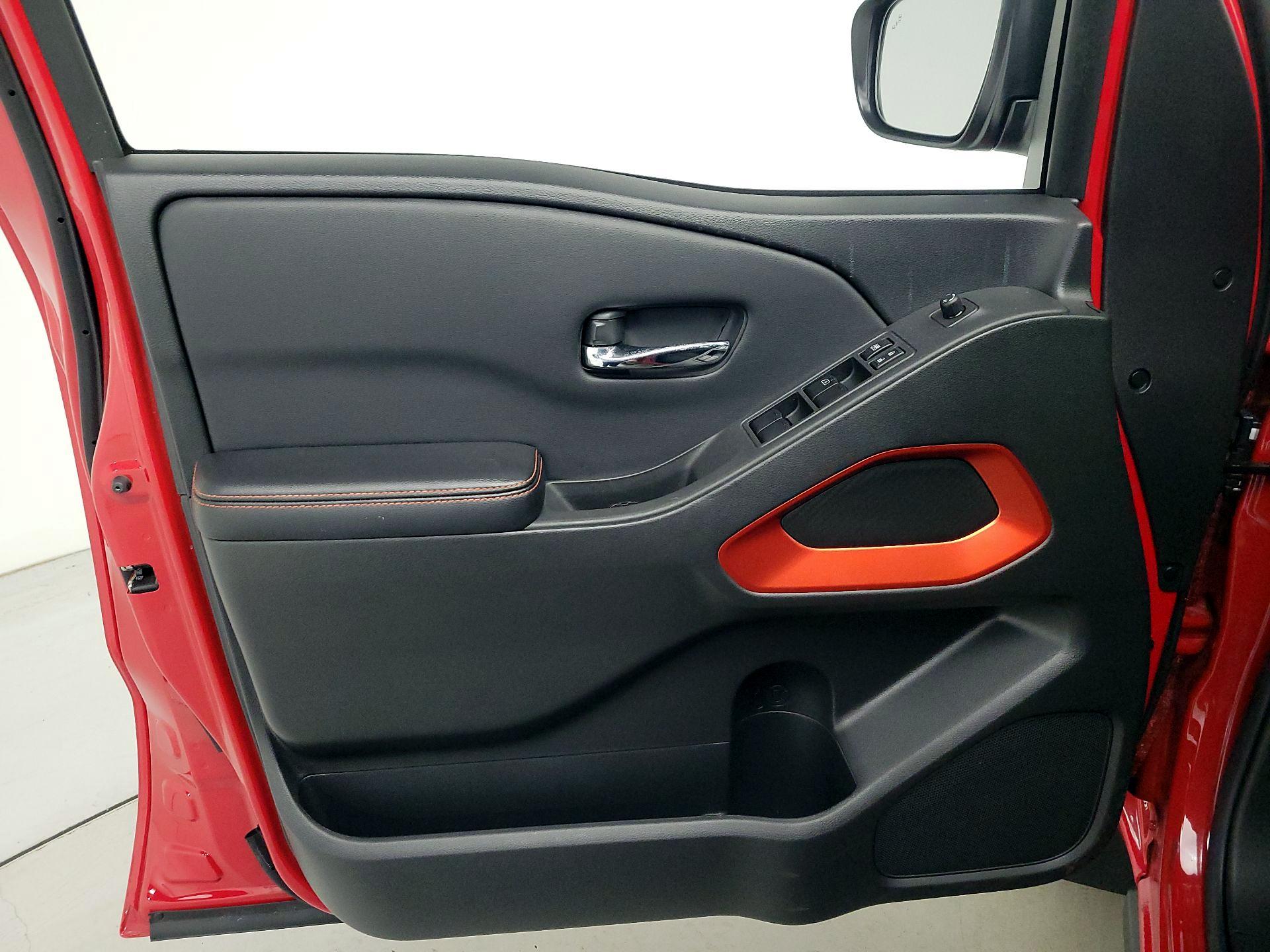 Thumbnail: 2025 Nissan Frontier - 12