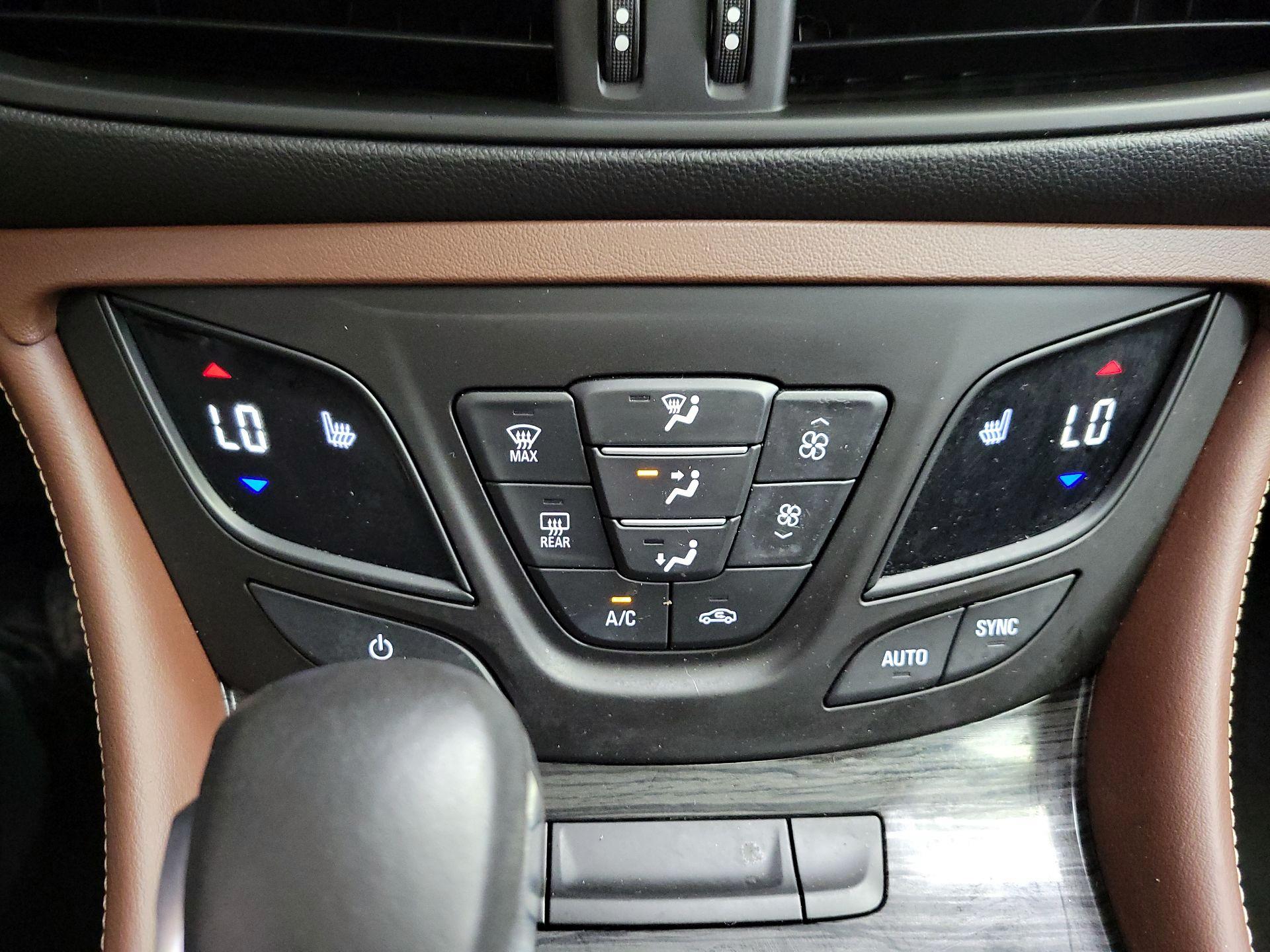 Thumbnail: 2017 Buick Envision - 17